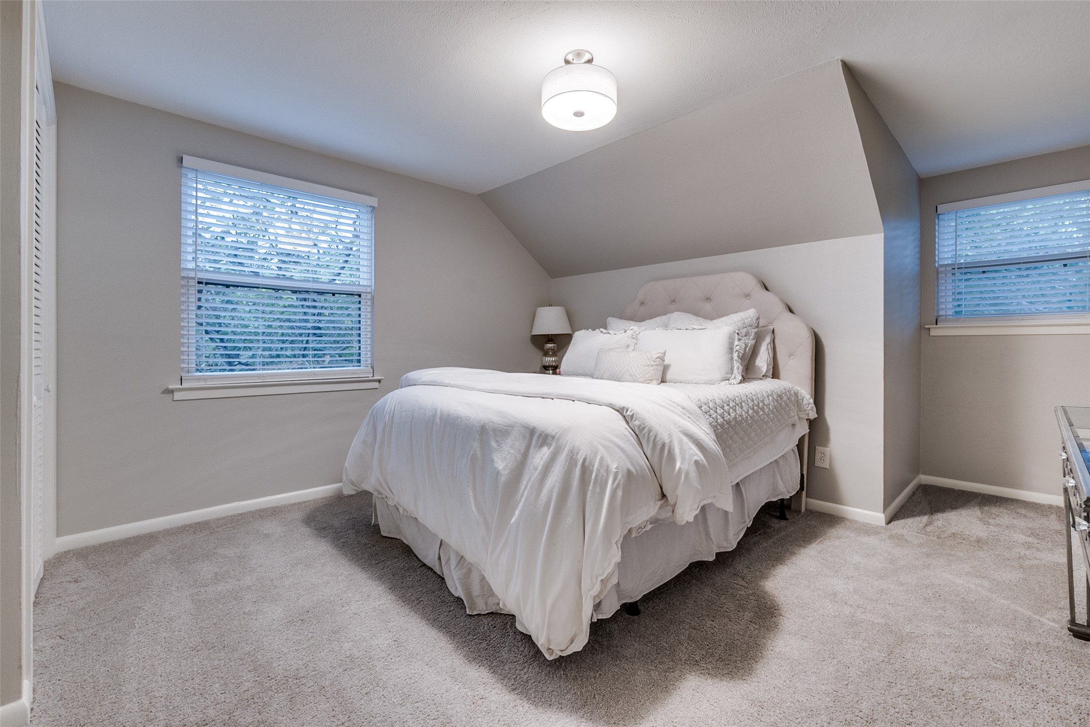 2606 Beechmont Drive