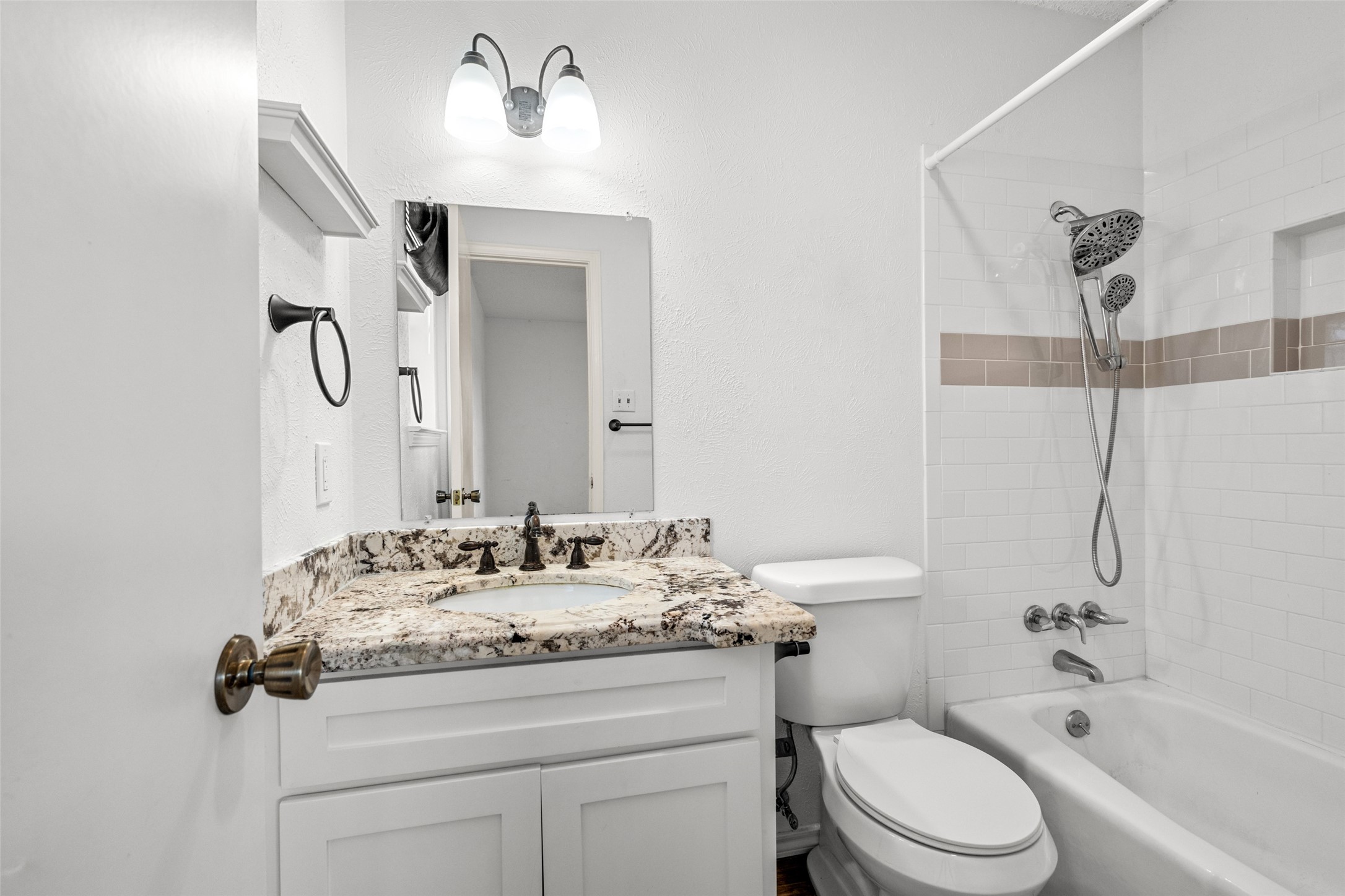 6429 Dorchester Trail