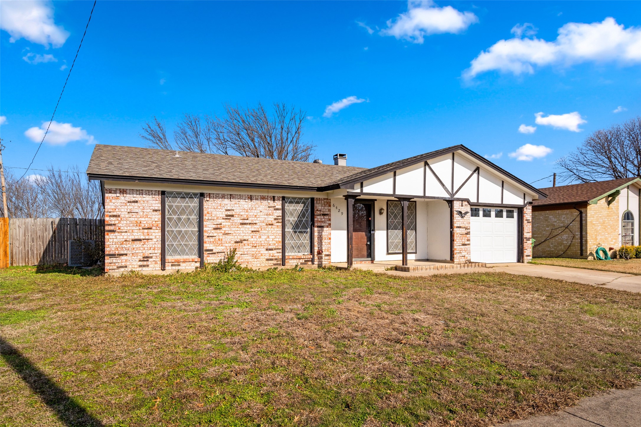 6429 Dorchester Trail