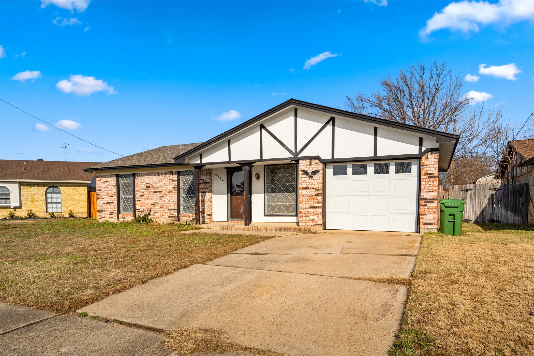 6429 Dorchester Trail