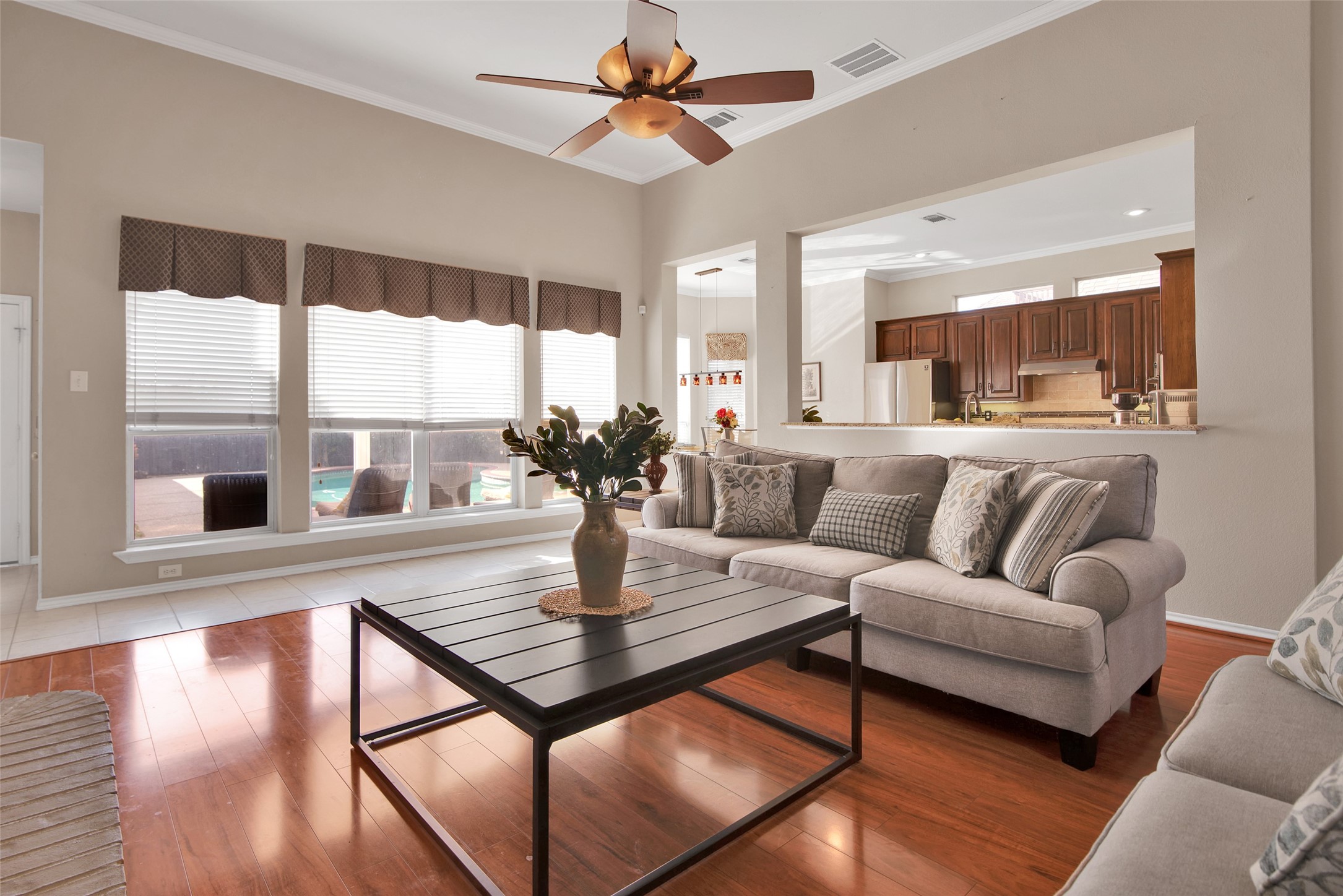 851 Pelican Lane