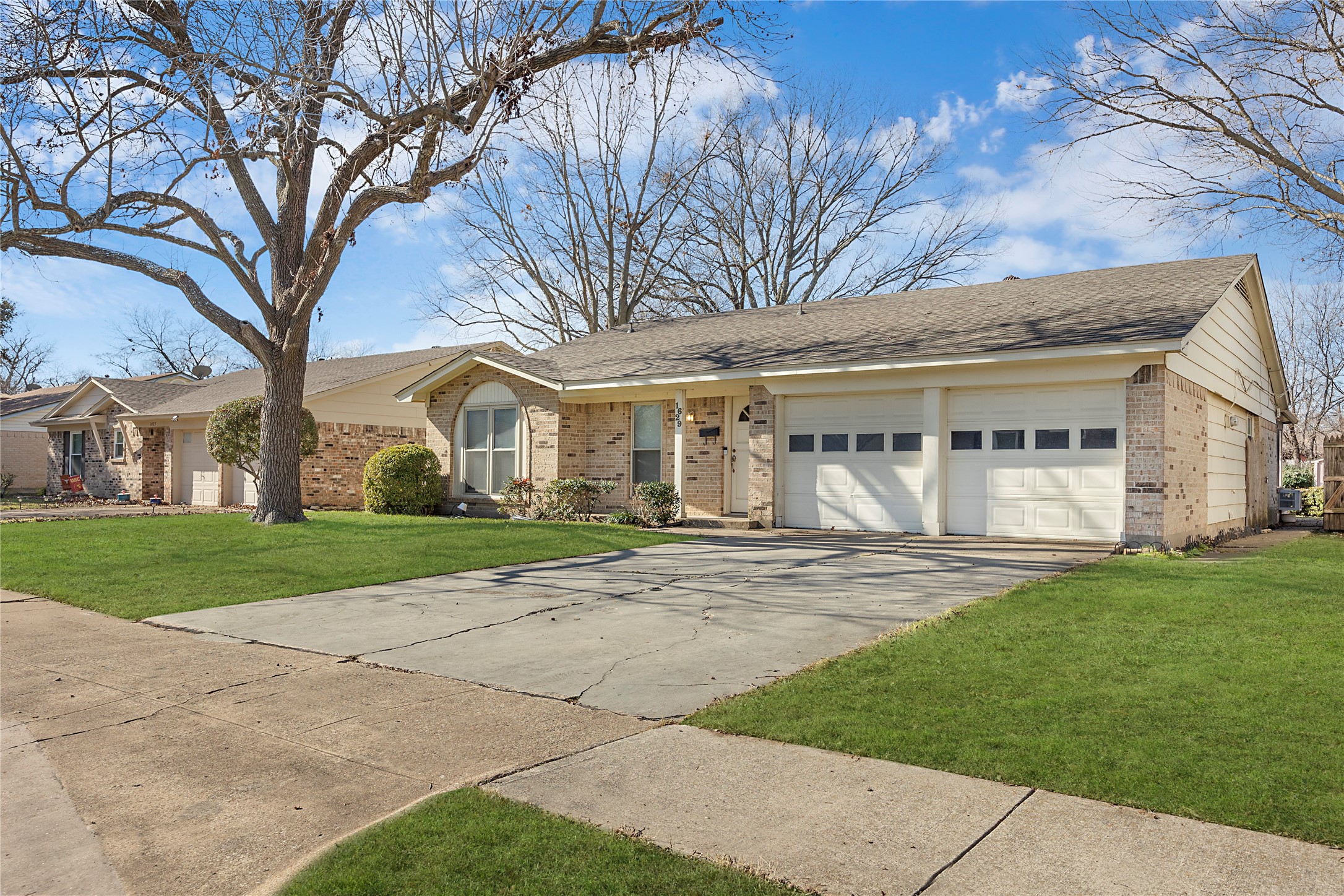 1629 Wisteria Way