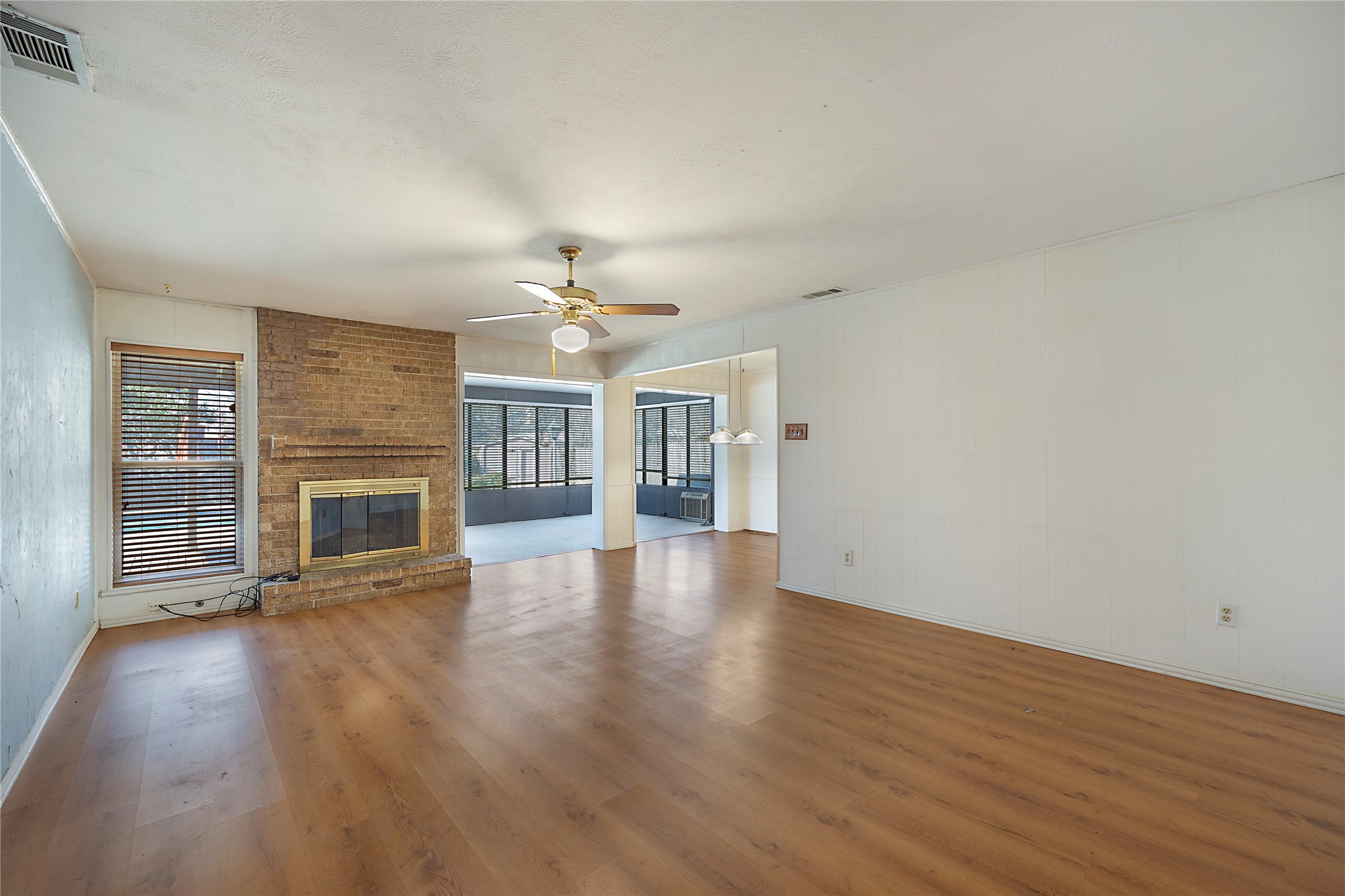 1629 Wisteria Way