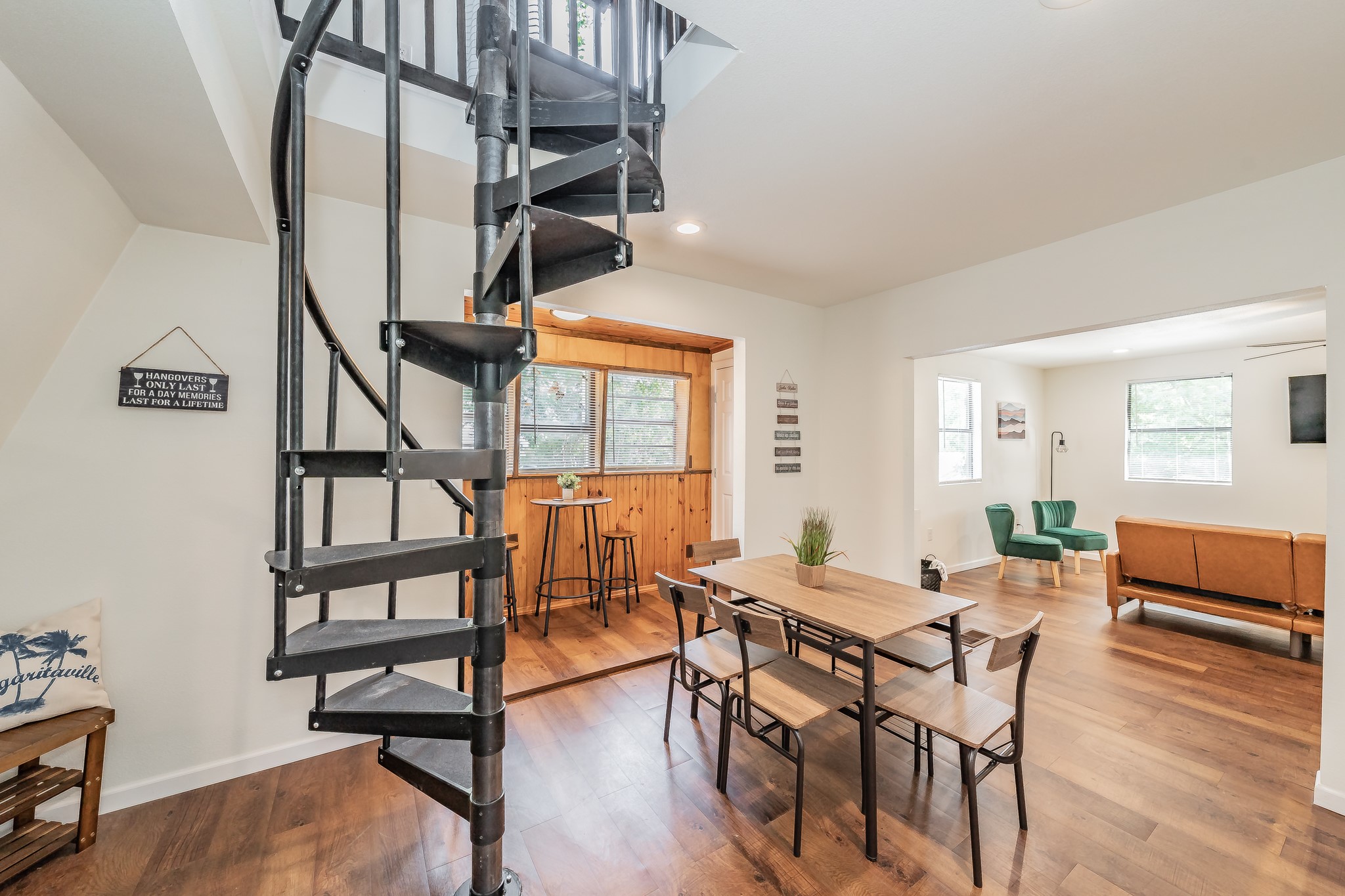 1129 Scenic Drive