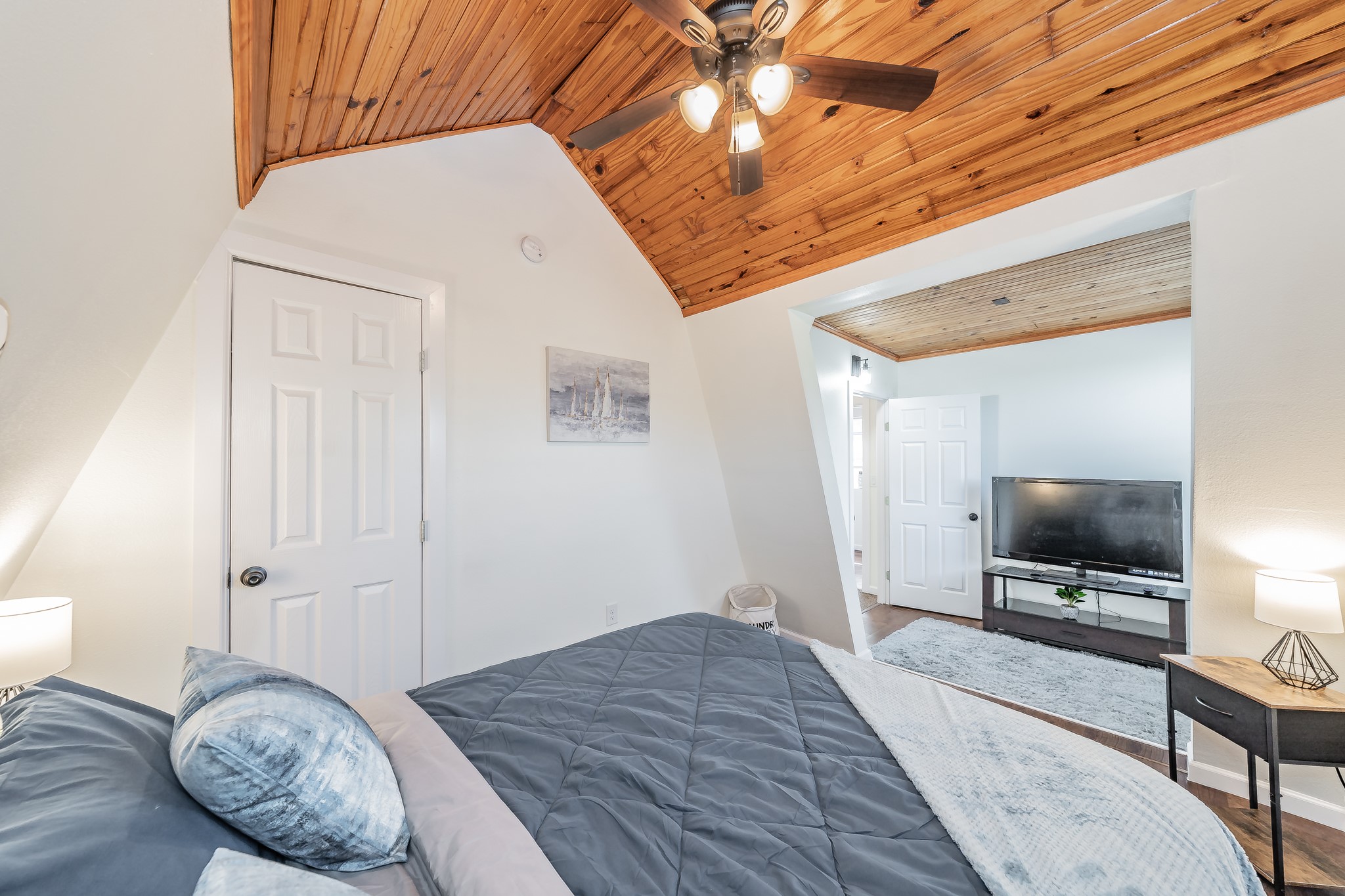 1129 Scenic Drive