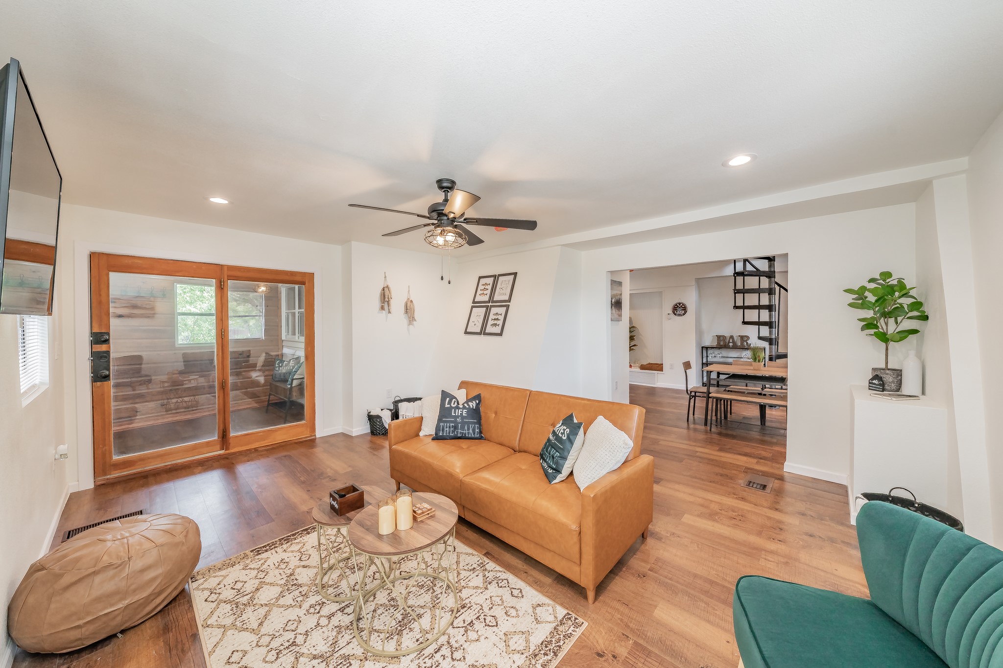 1129 Scenic Drive