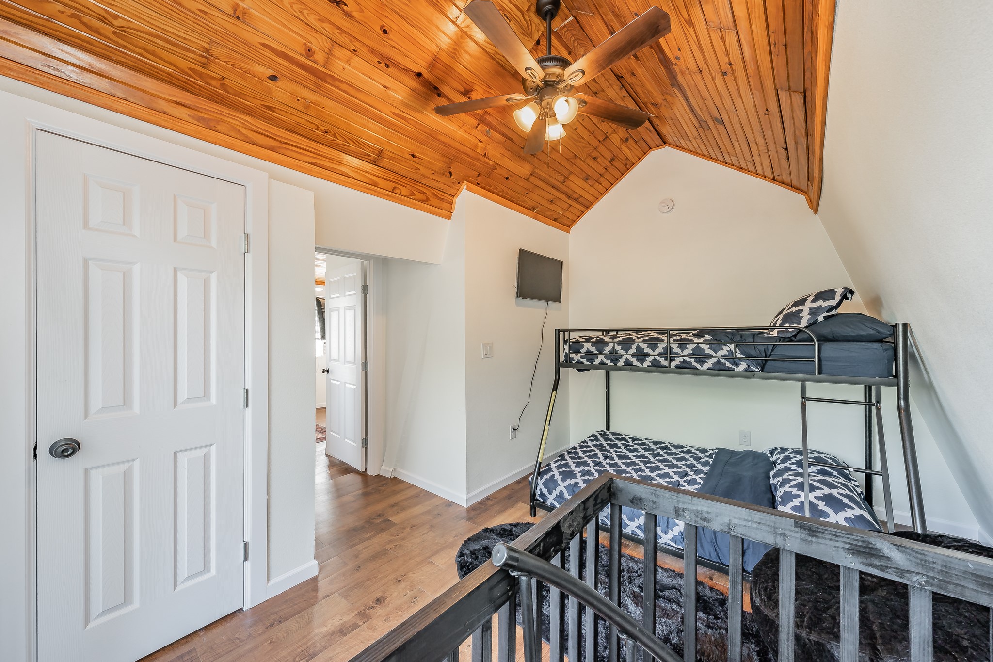 1129 Scenic Drive
