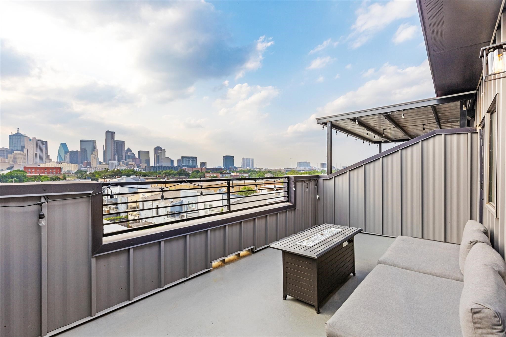 1625 Hickory Street 102