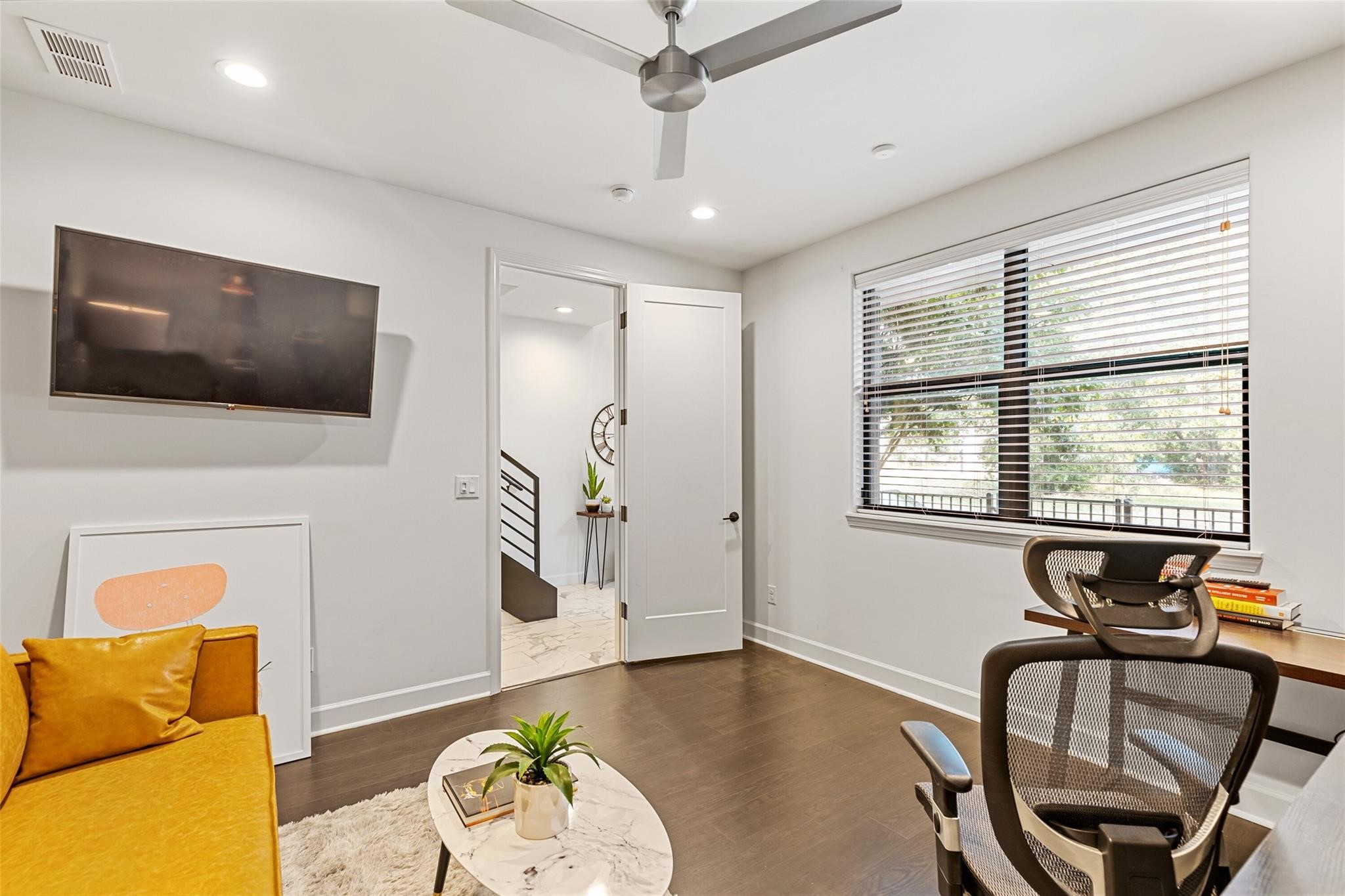 1625 Hickory Street 102