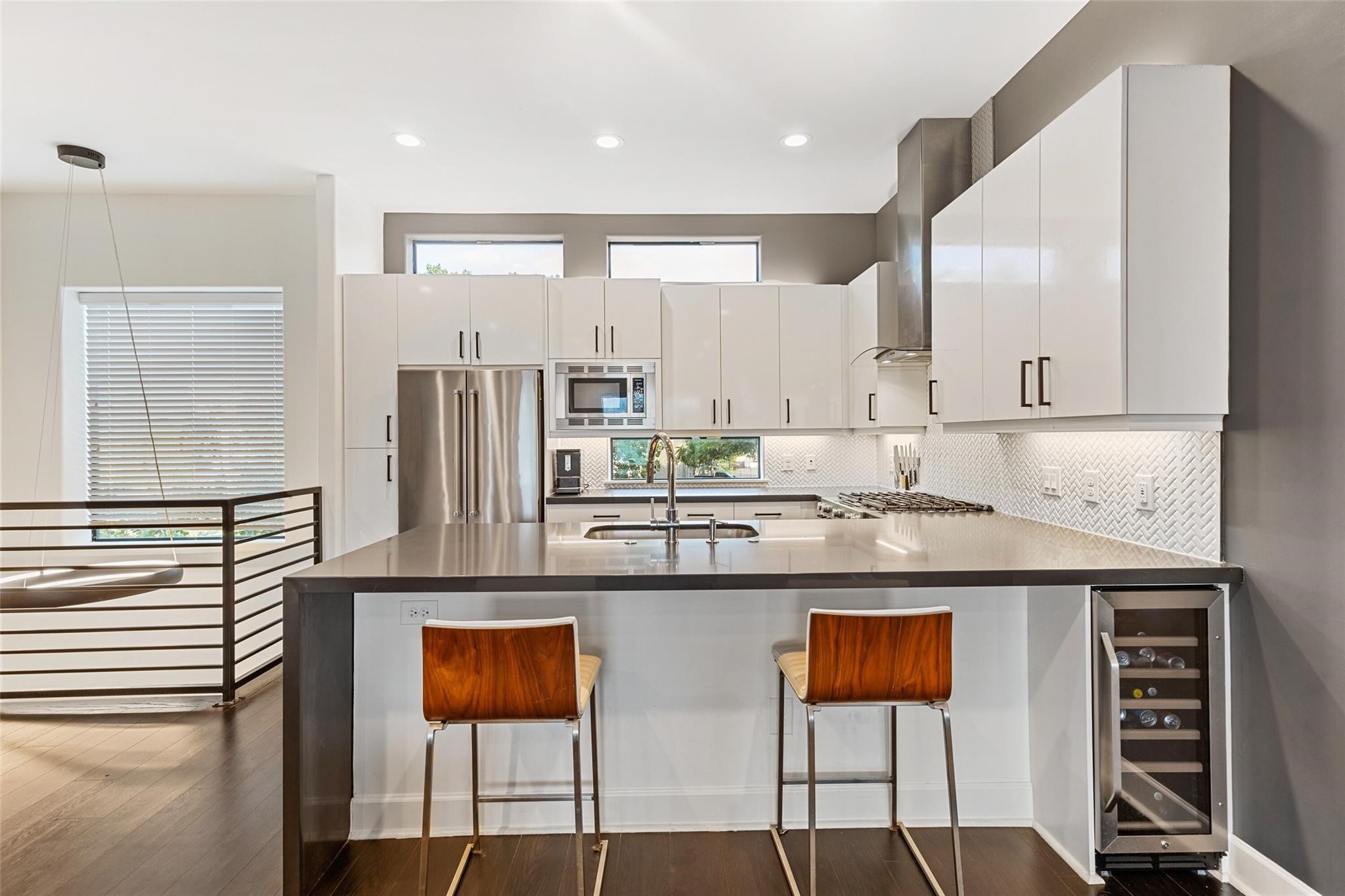 1625 Hickory Street 102