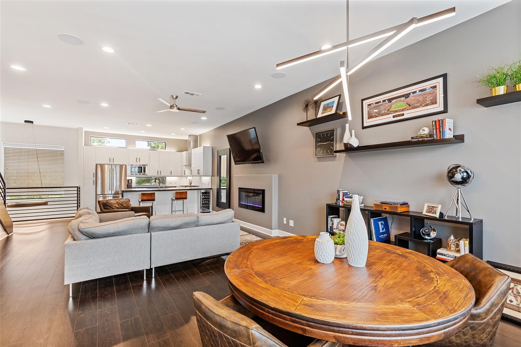 1625 Hickory Street 102