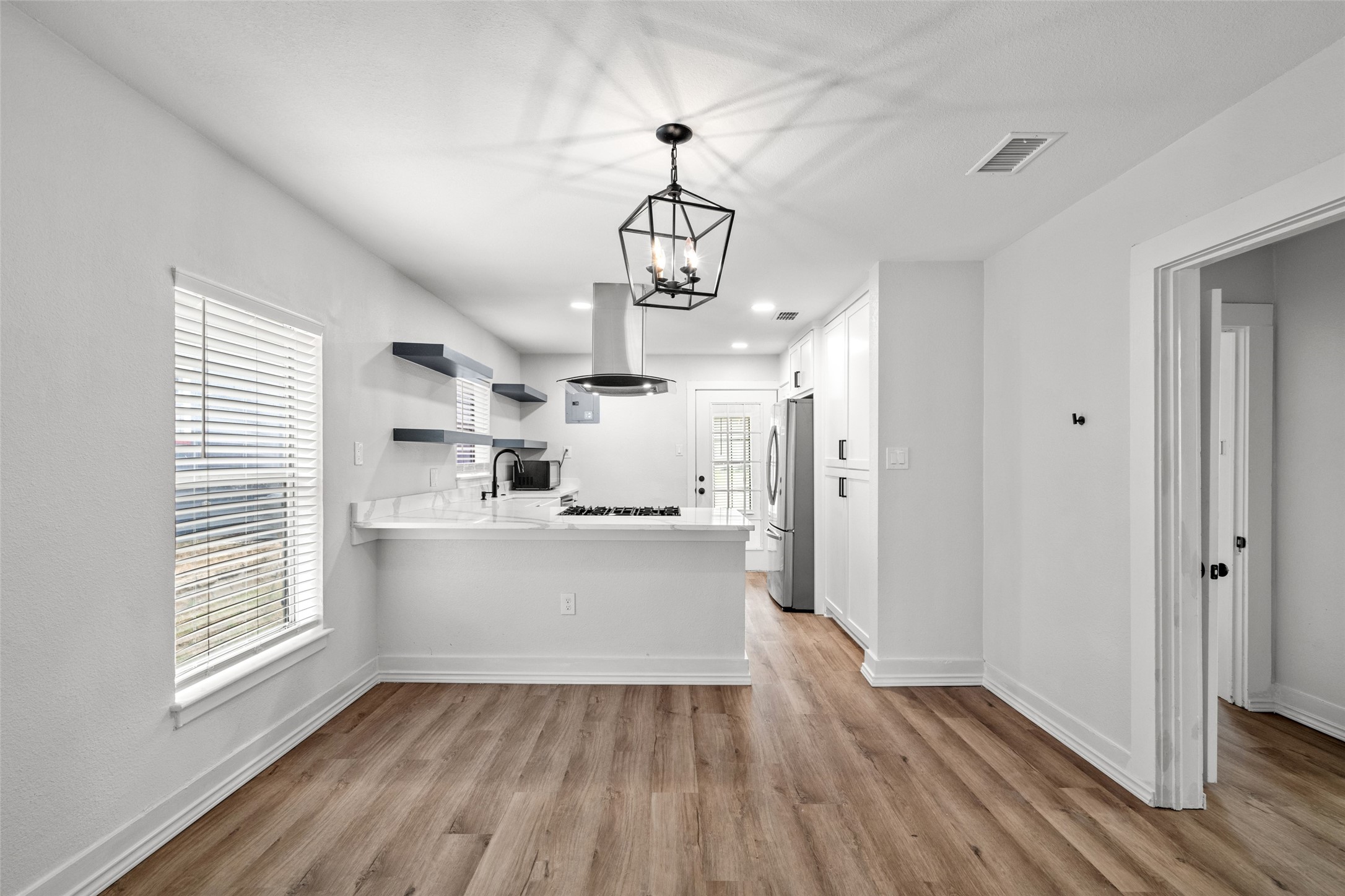 612 E Wall Street