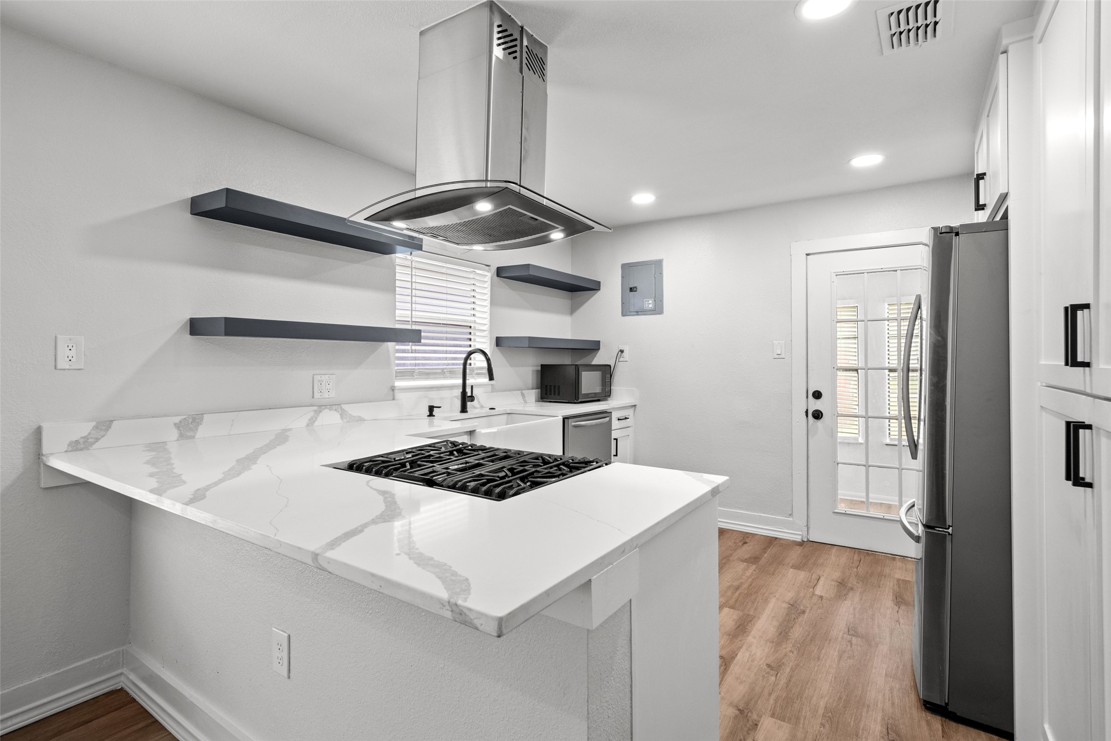 612 E Wall Street