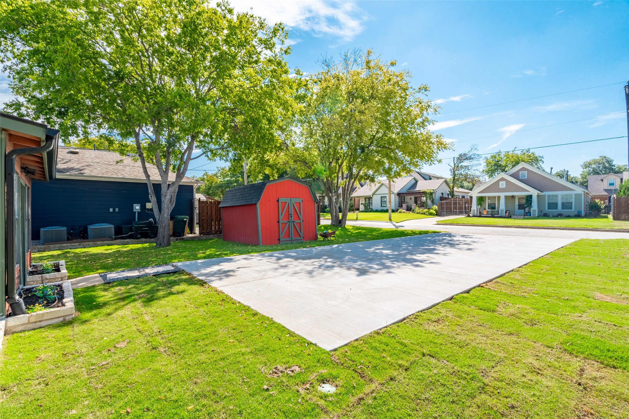612 E Wall Street