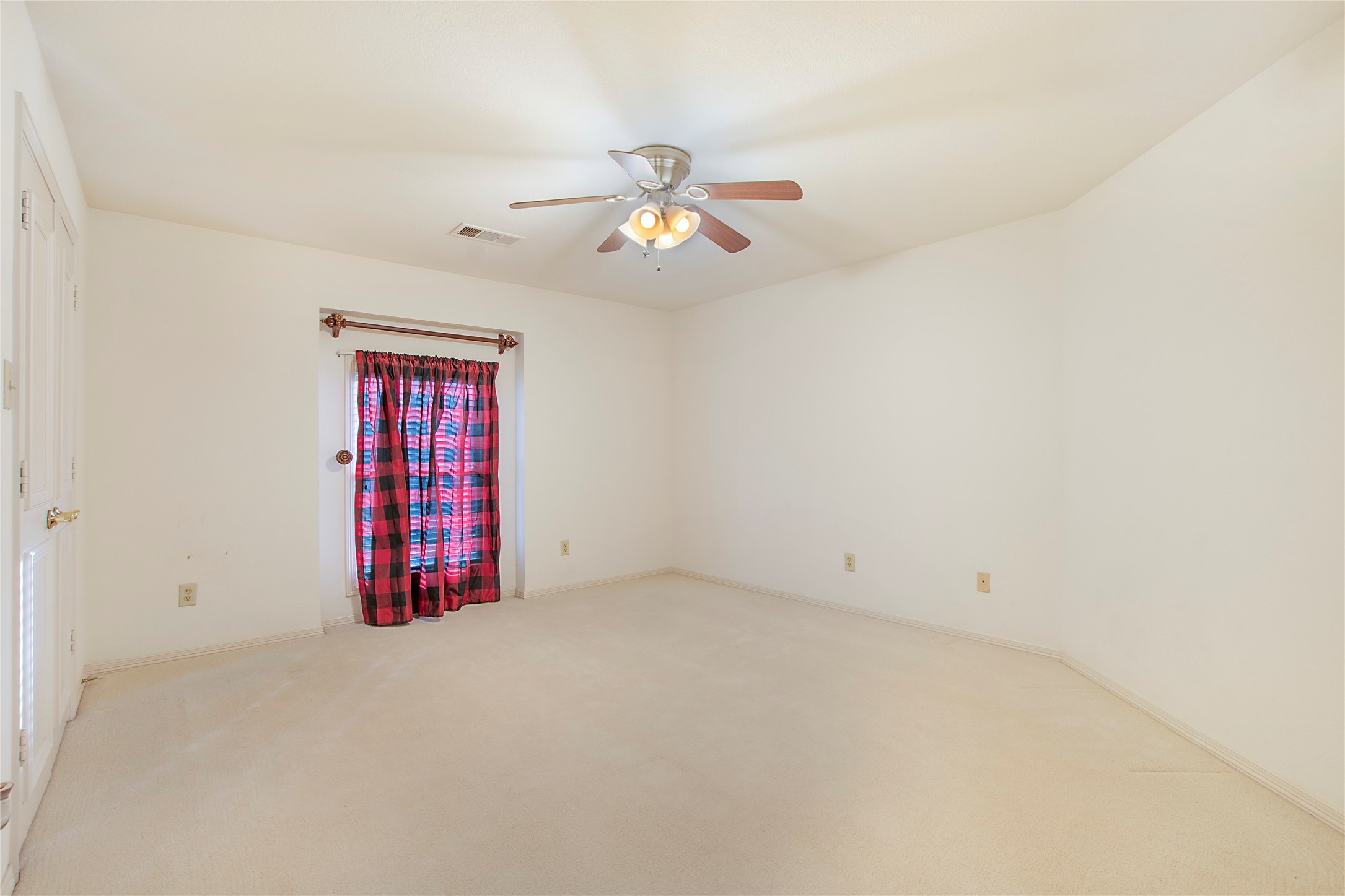 8931 Guernsey Lane