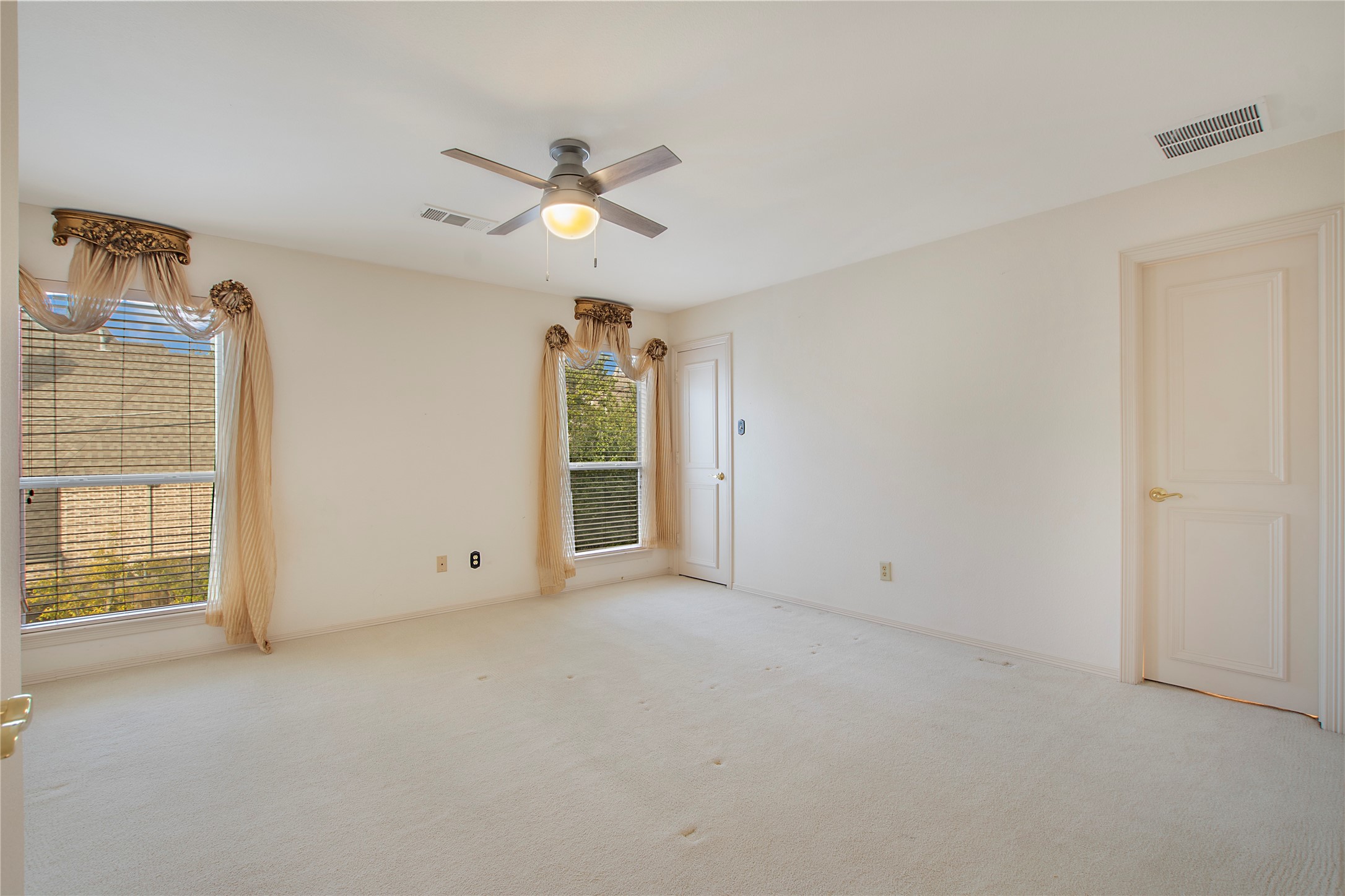 8931 Guernsey Lane