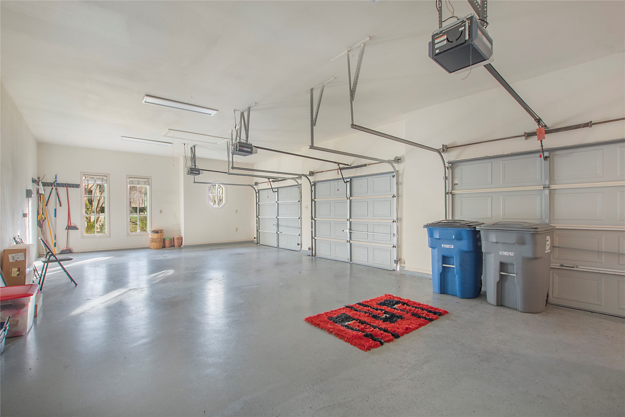 8931 Guernsey Lane