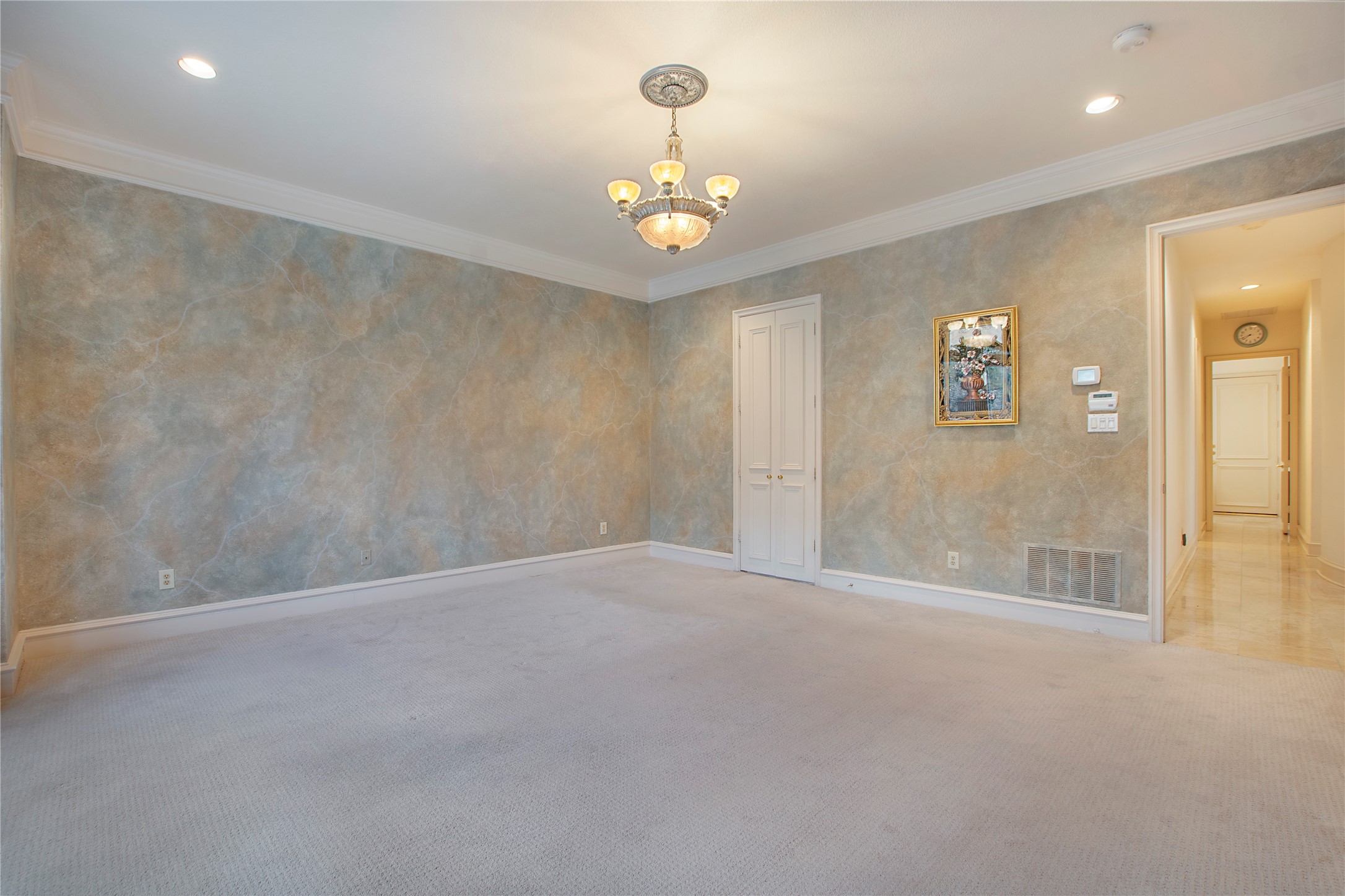 8931 Guernsey Lane