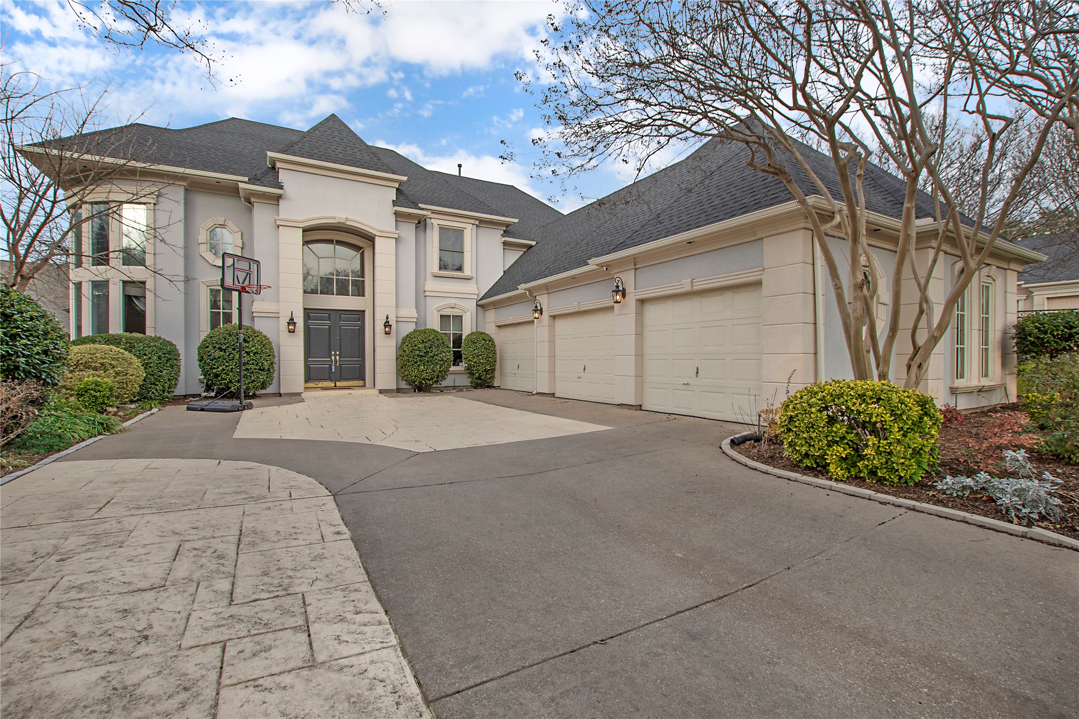 8931 Guernsey Lane