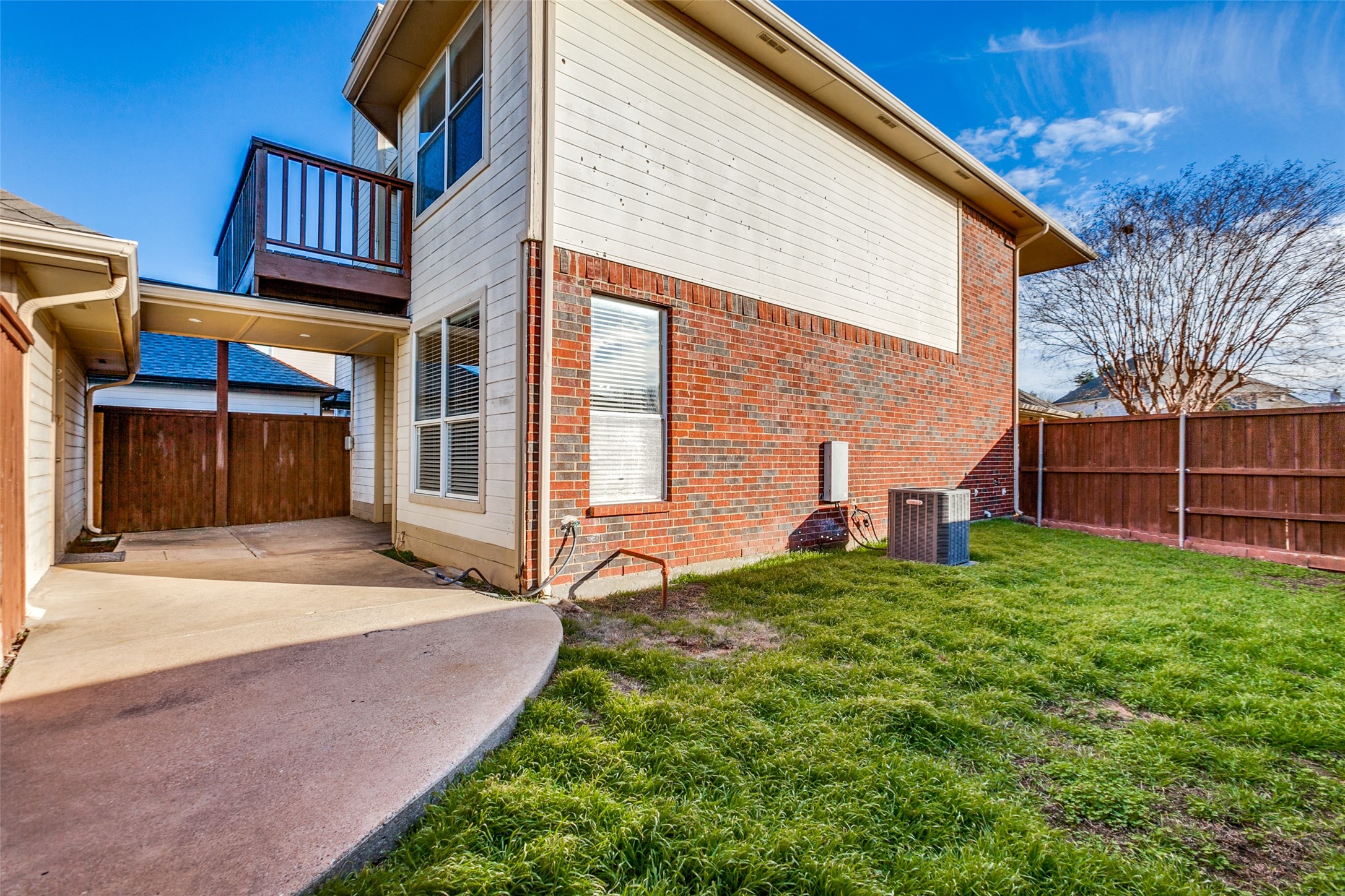 6055 Mapleshade Lane