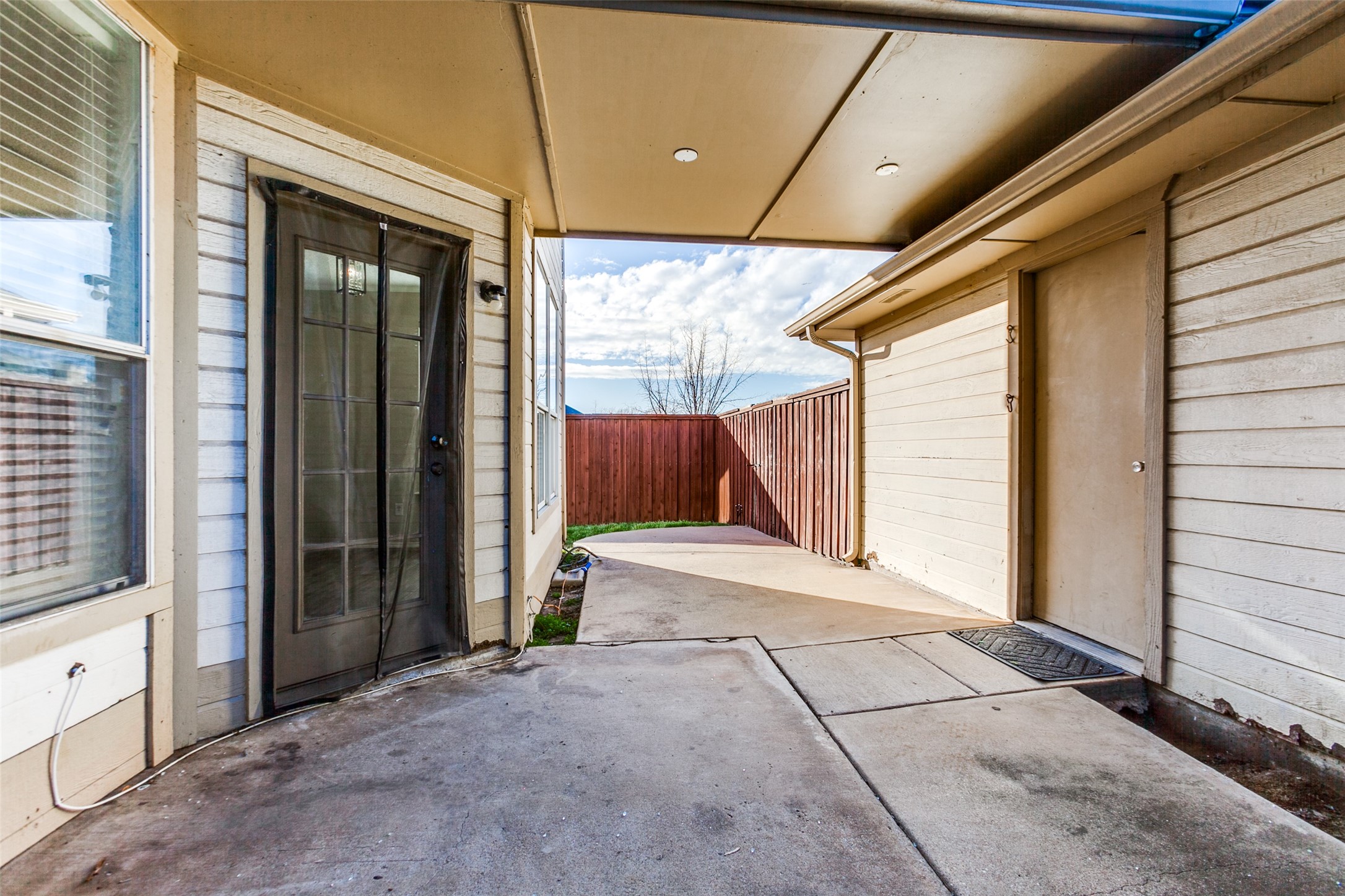 6055 Mapleshade Lane