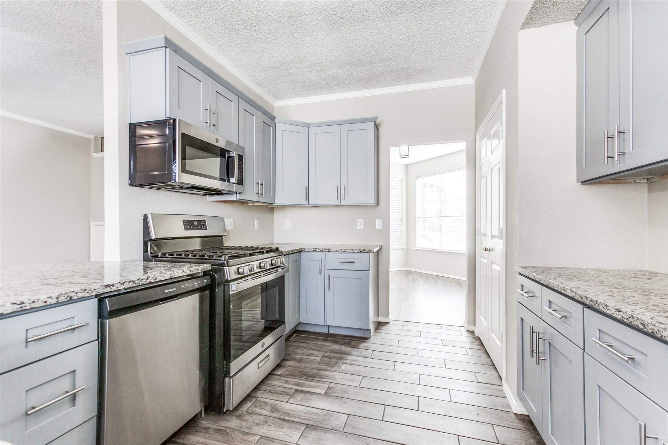 6055 Mapleshade Lane