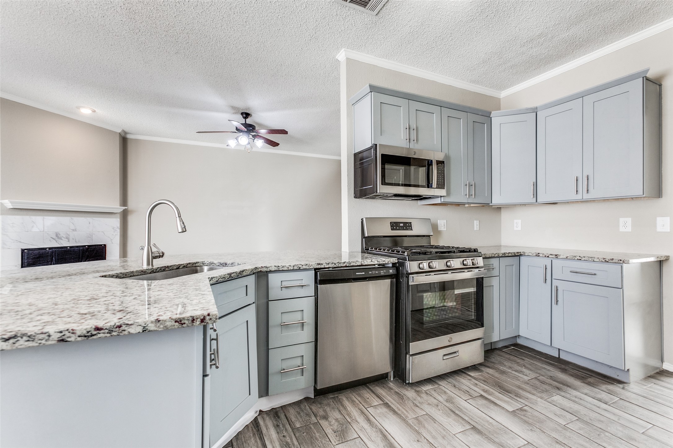 6055 Mapleshade Lane