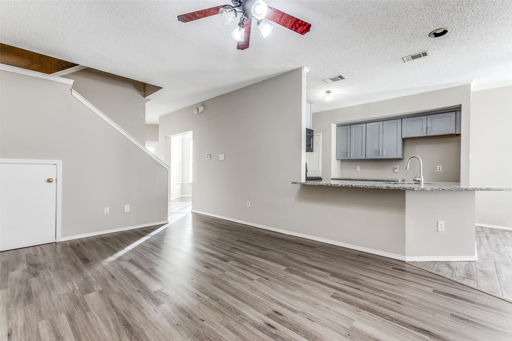 6055 Mapleshade Lane