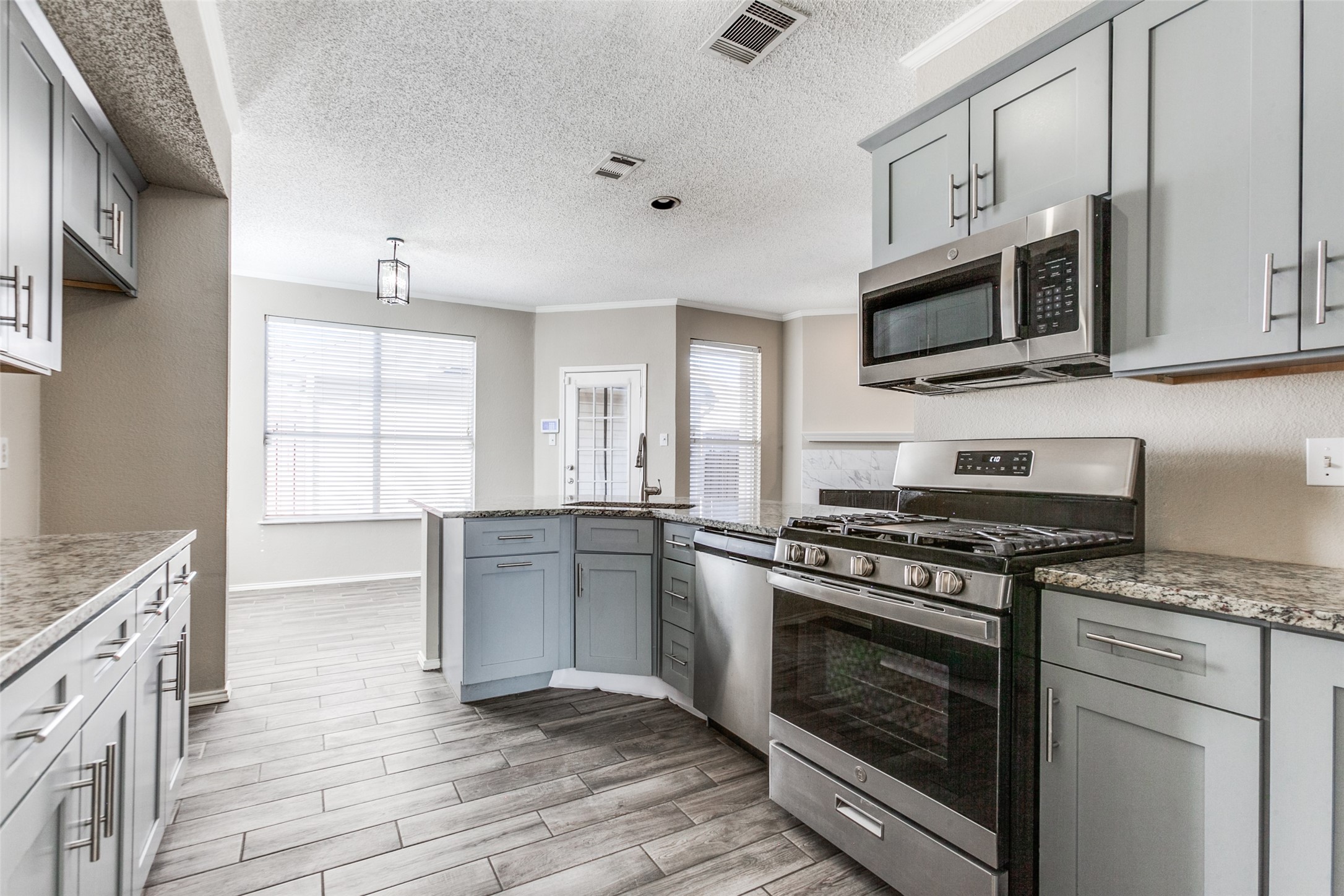 6055 Mapleshade Lane