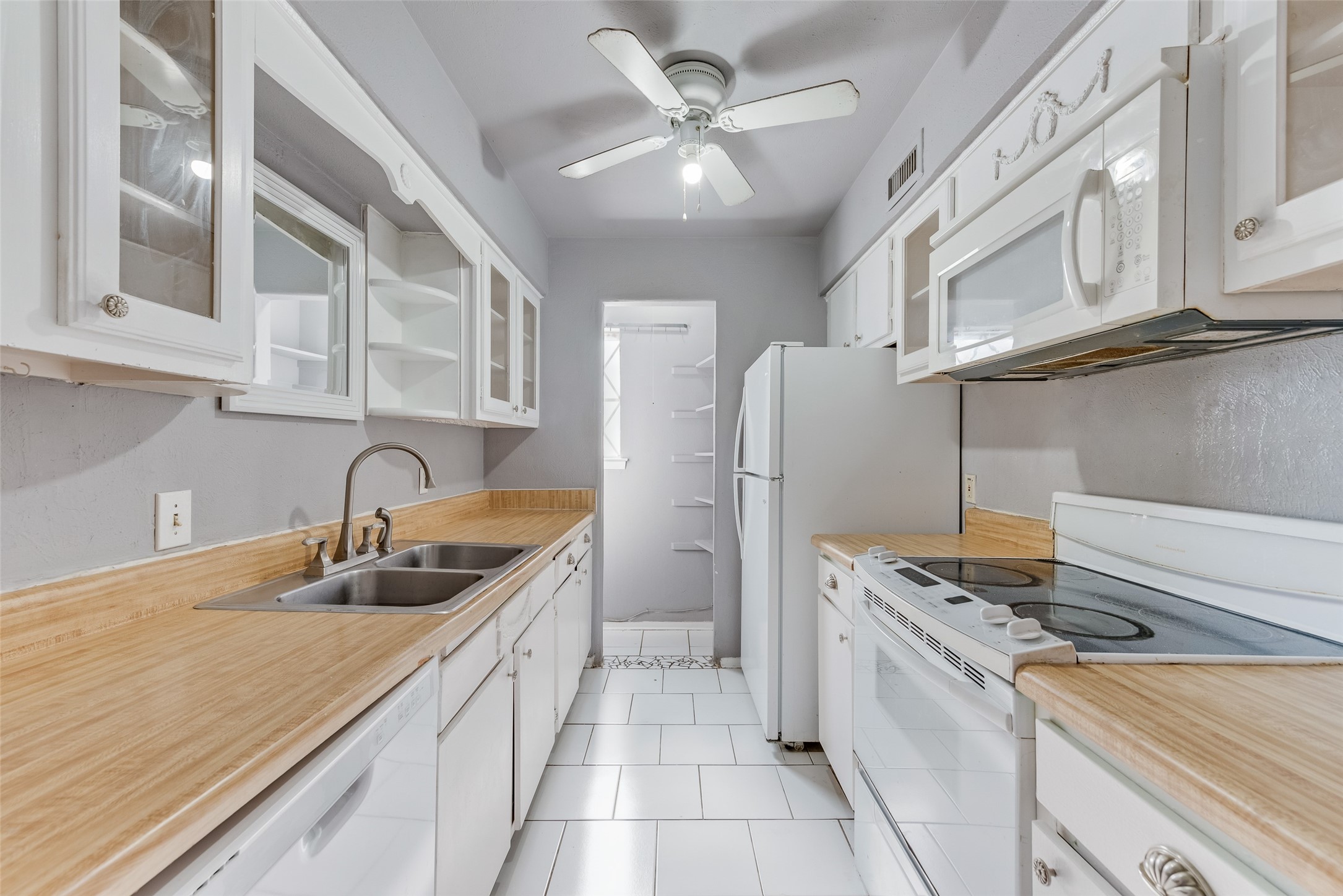 1809 E Grauwyler Road 130