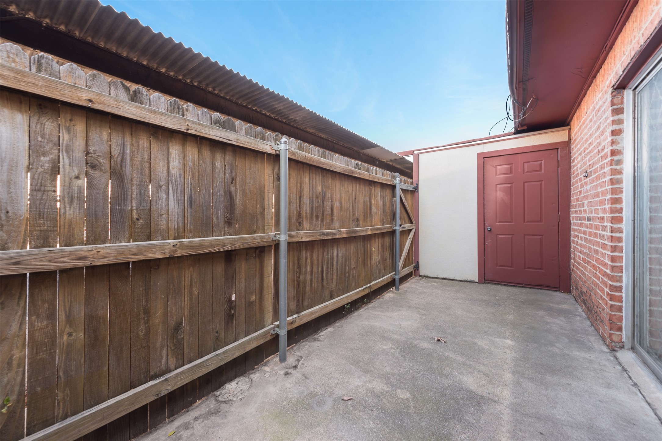 1809 E Grauwyler Road 130
