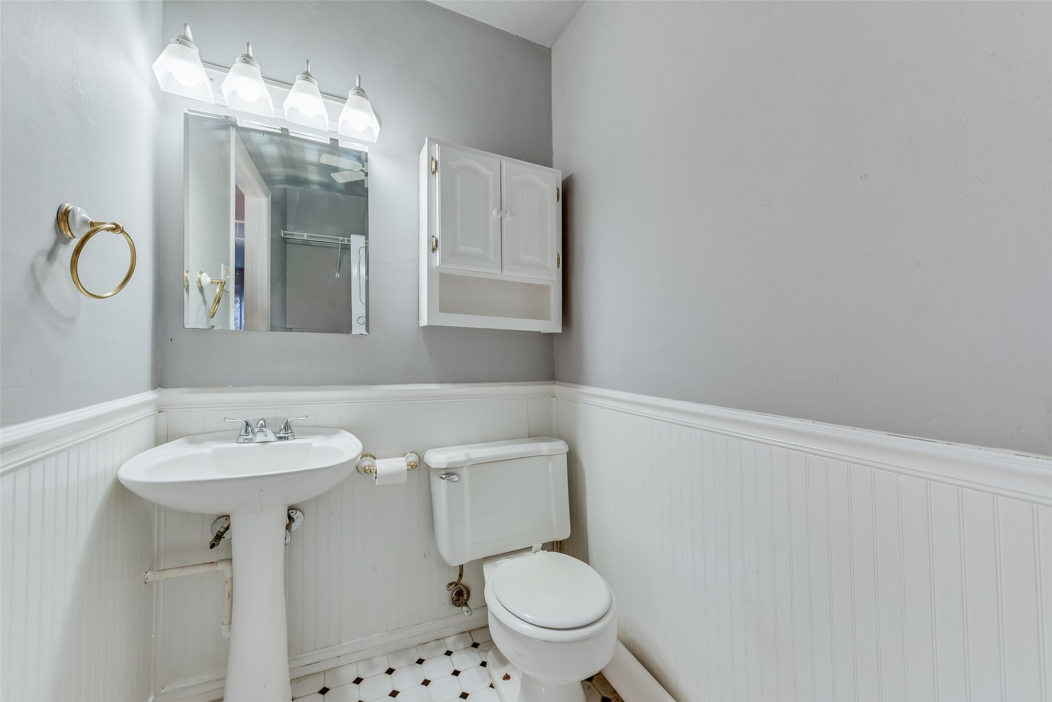 1809 E Grauwyler Road 130