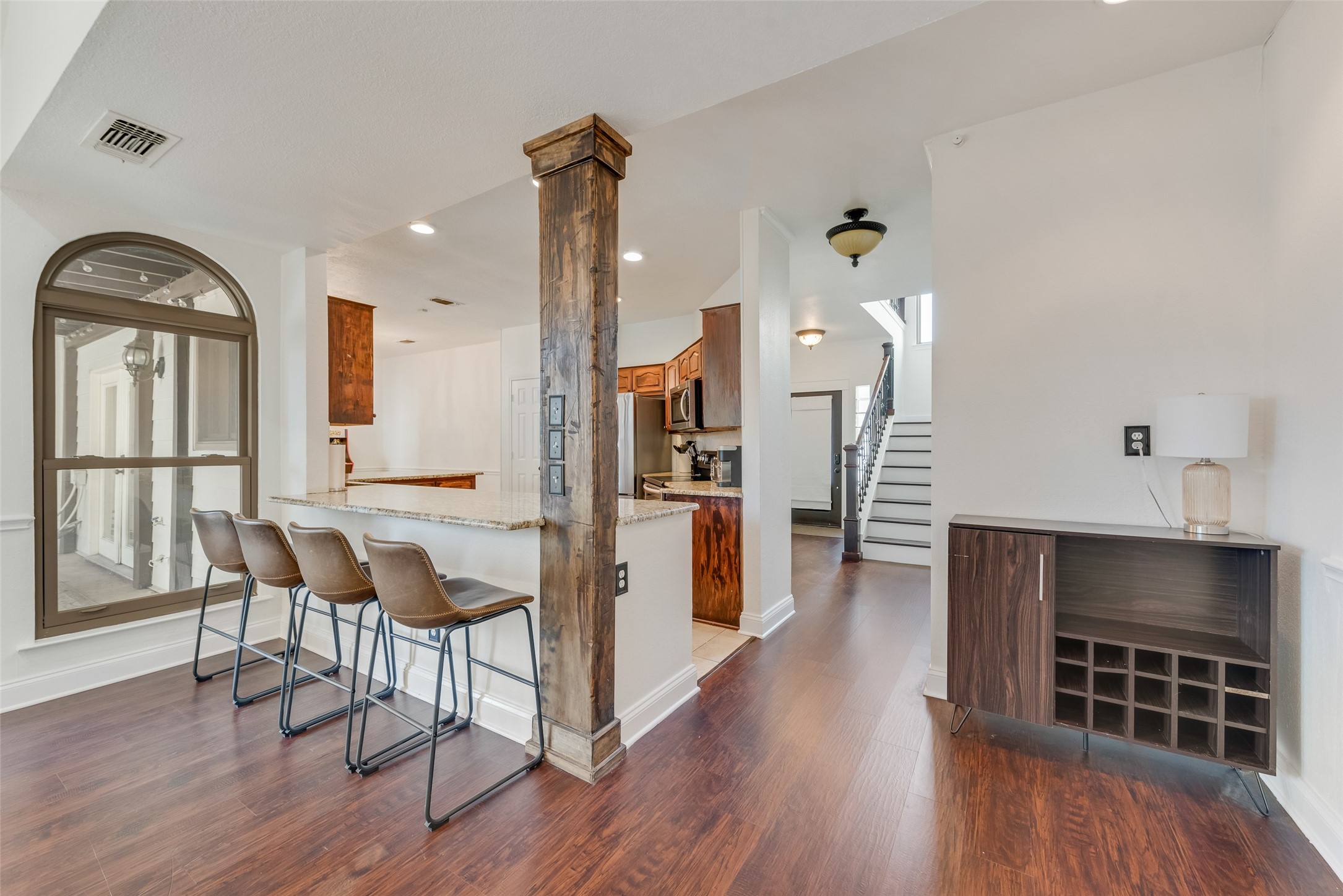 5016 Pershing Street