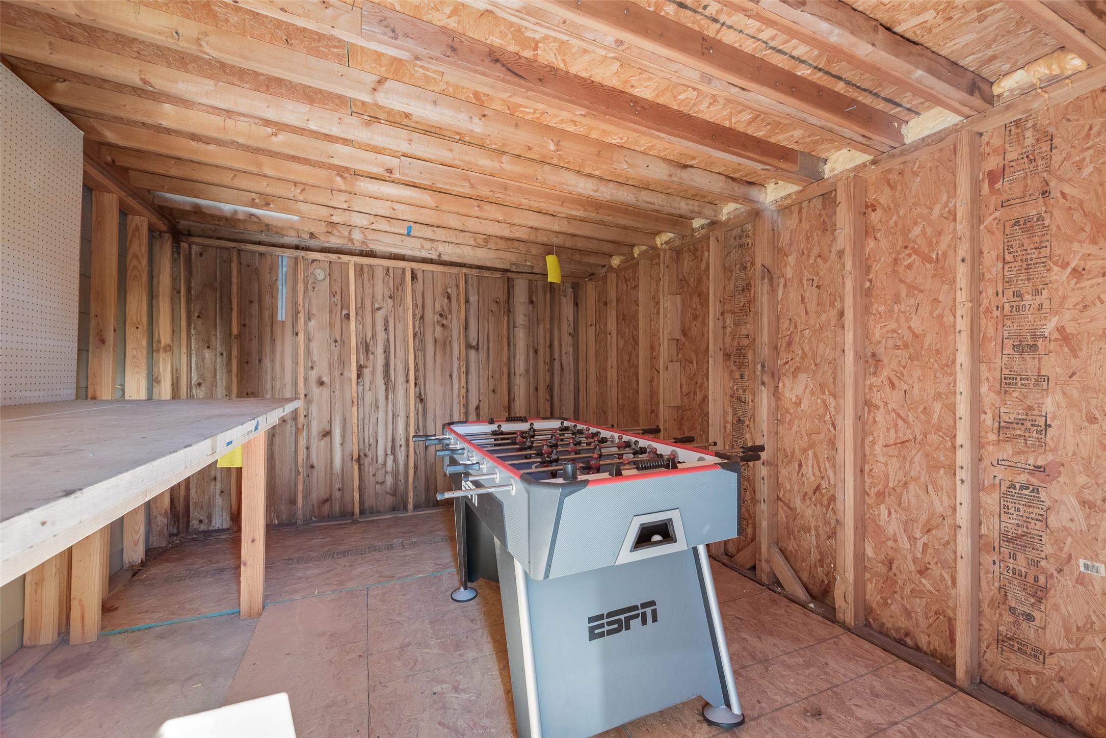 5016 Pershing Street