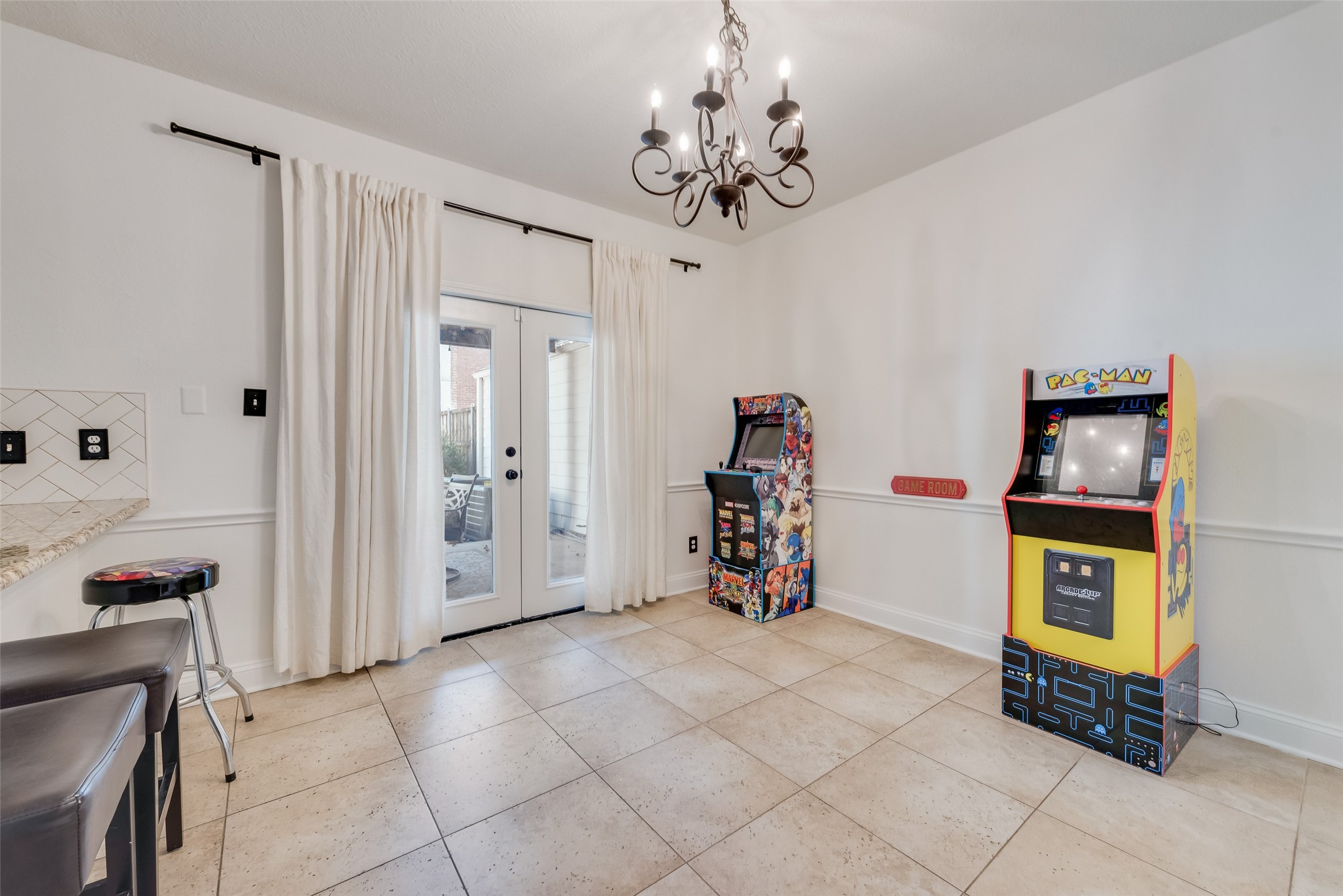 5016 Pershing Street