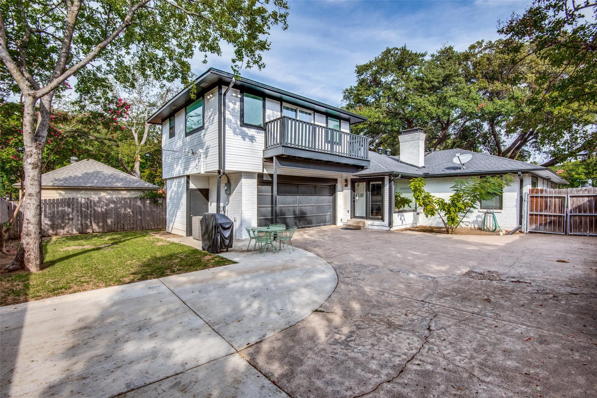 5346 W Mockingbird Lane