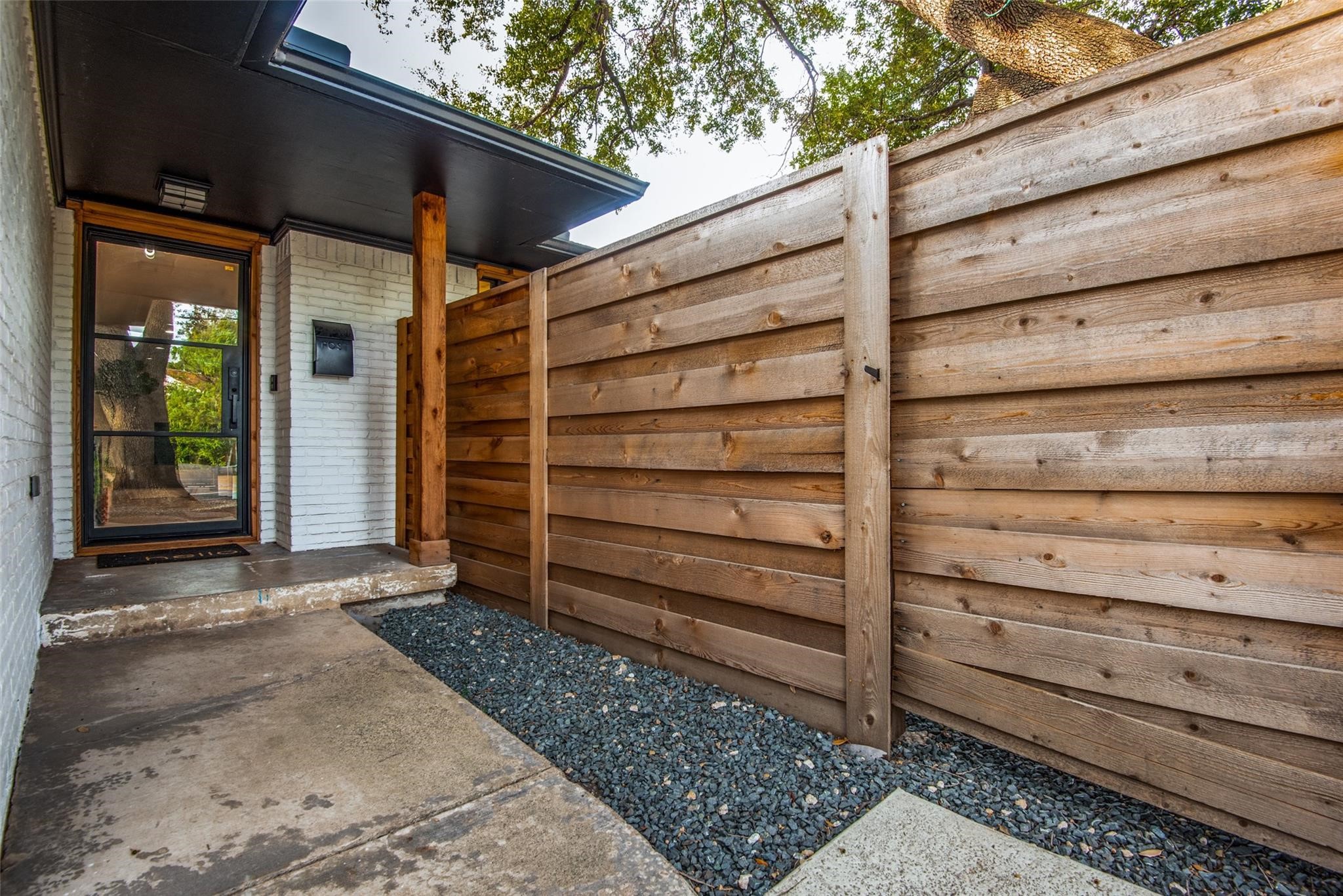 5346 W Mockingbird Lane