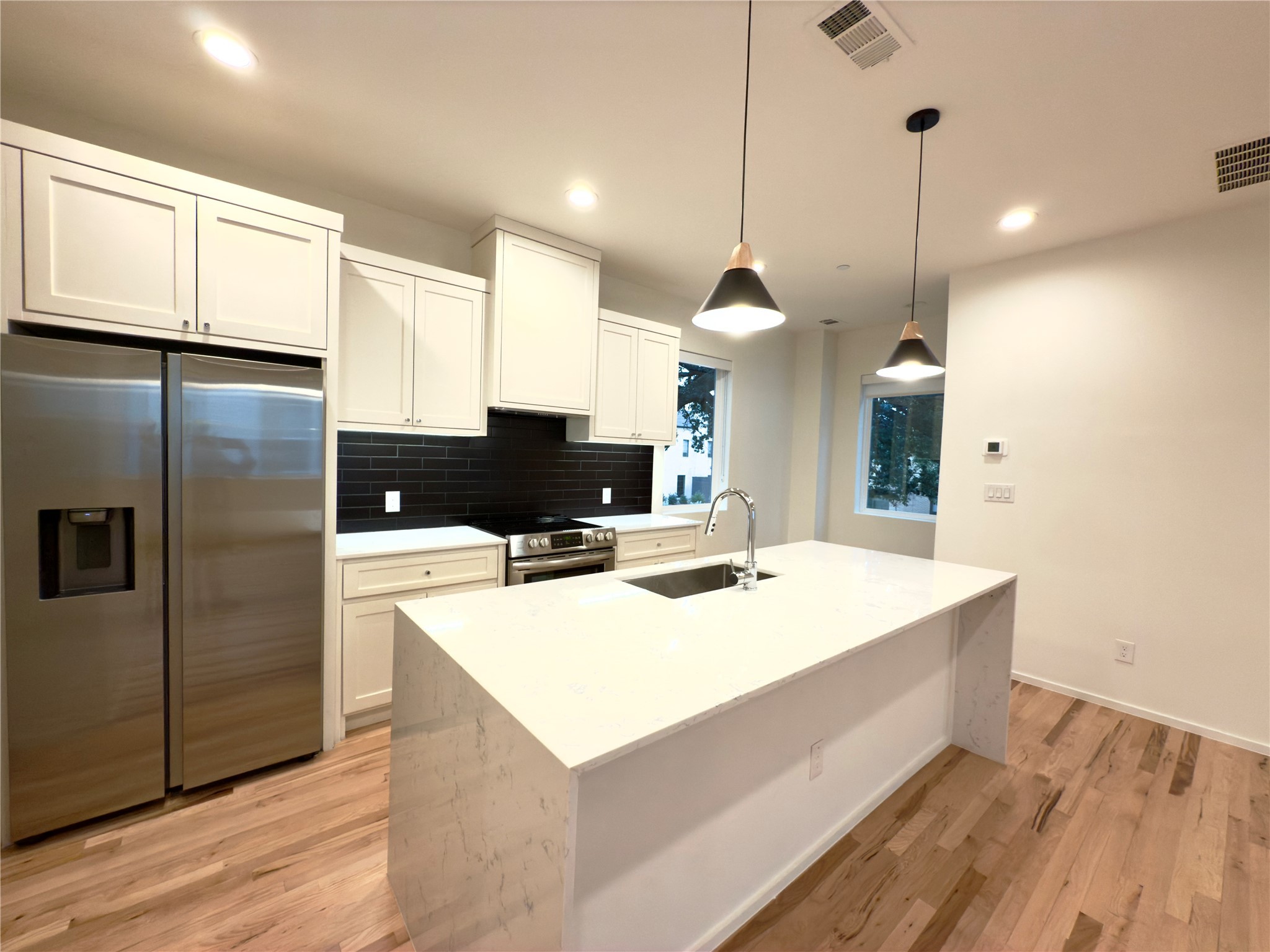 4138 Herschel Avenue 101