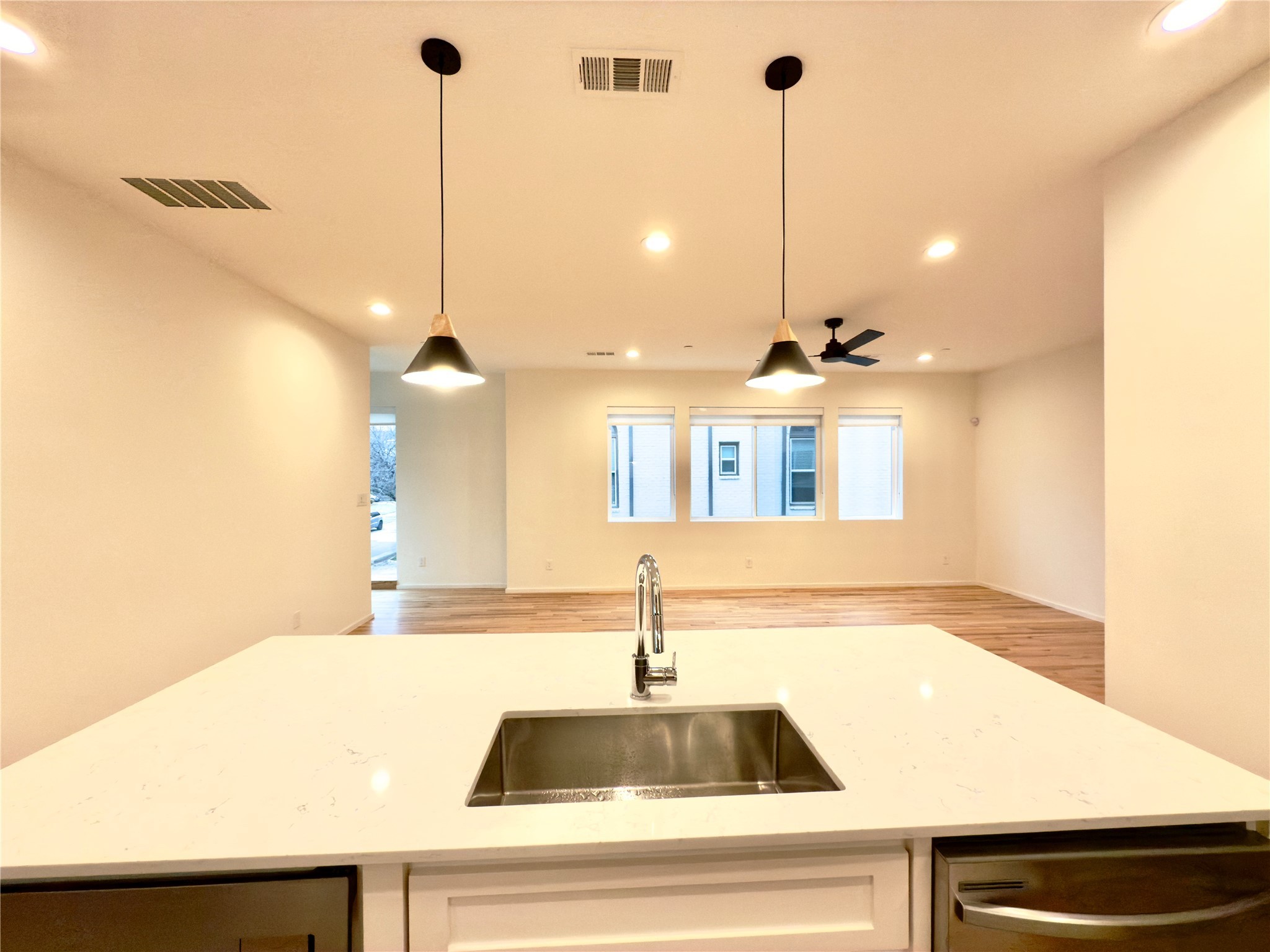 4138 Herschel Avenue 101