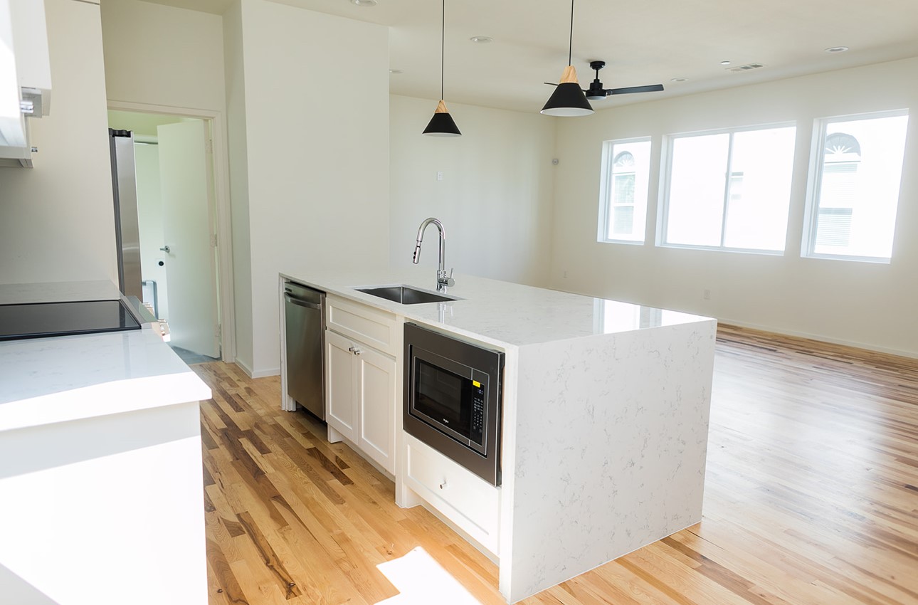 4138 Herschel Avenue 101
