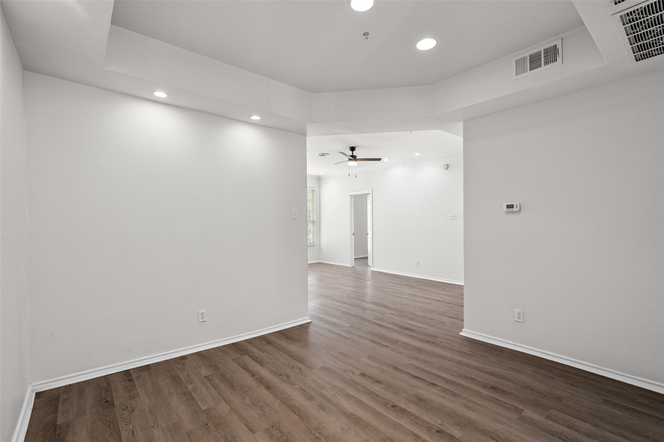 4104 N Hall Street 216