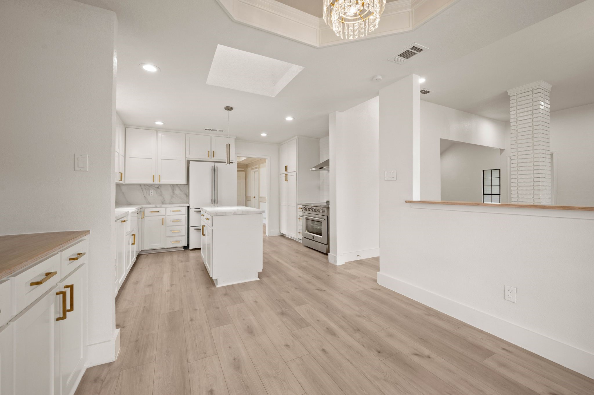 2905 Crestline Drive