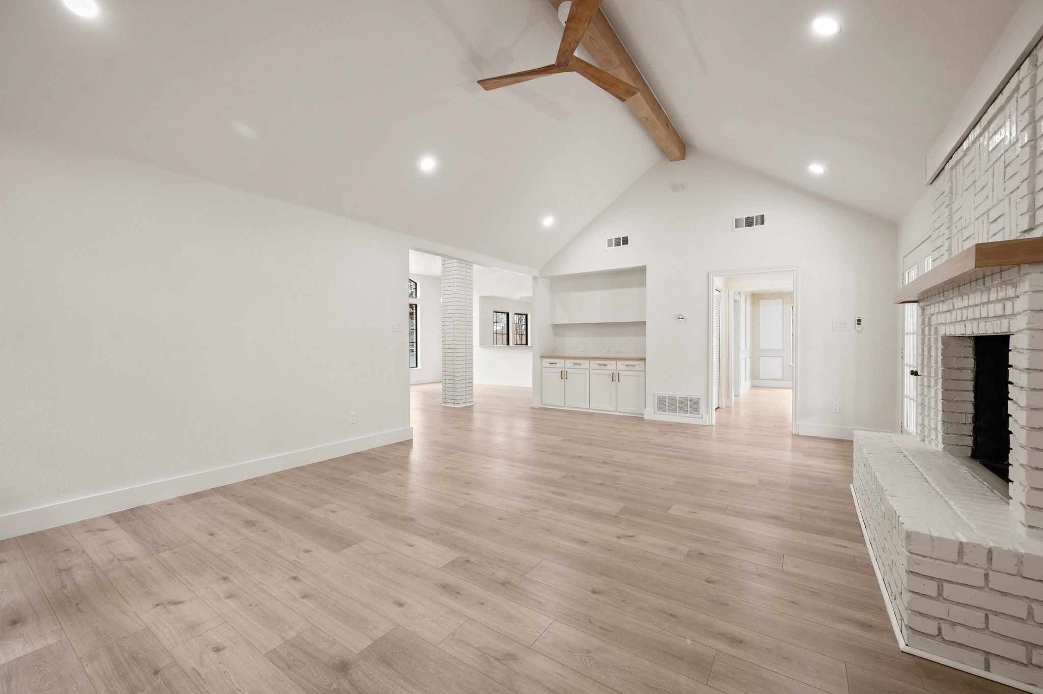 2905 Crestline Drive