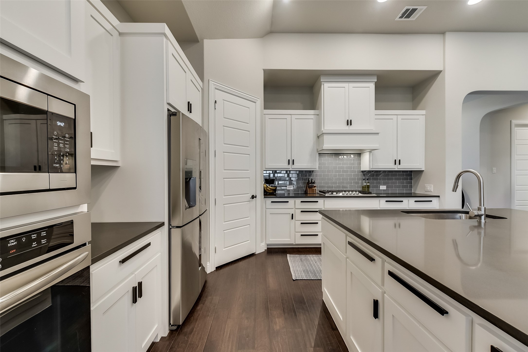 3742 Harvest Lane