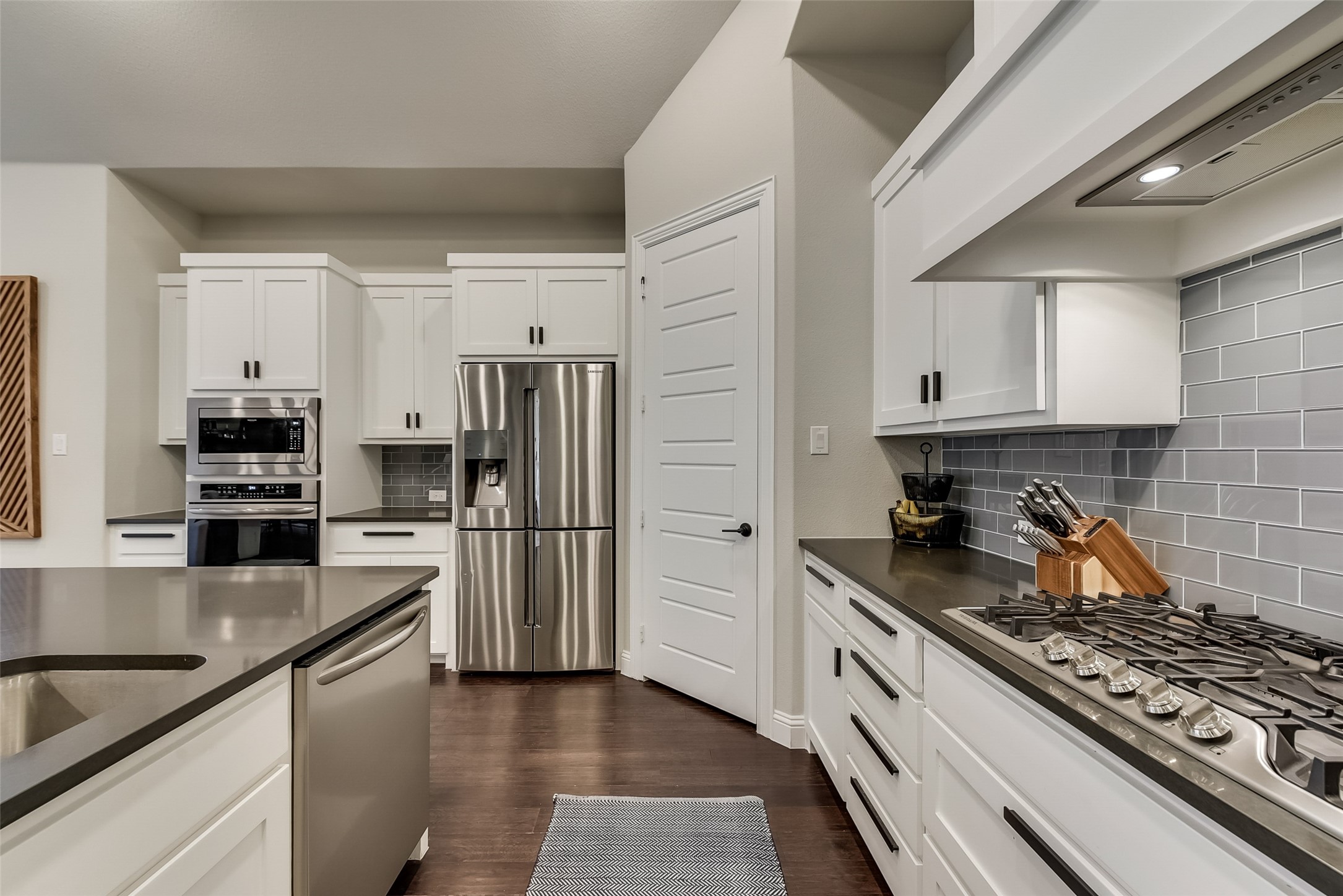 3742 Harvest Lane