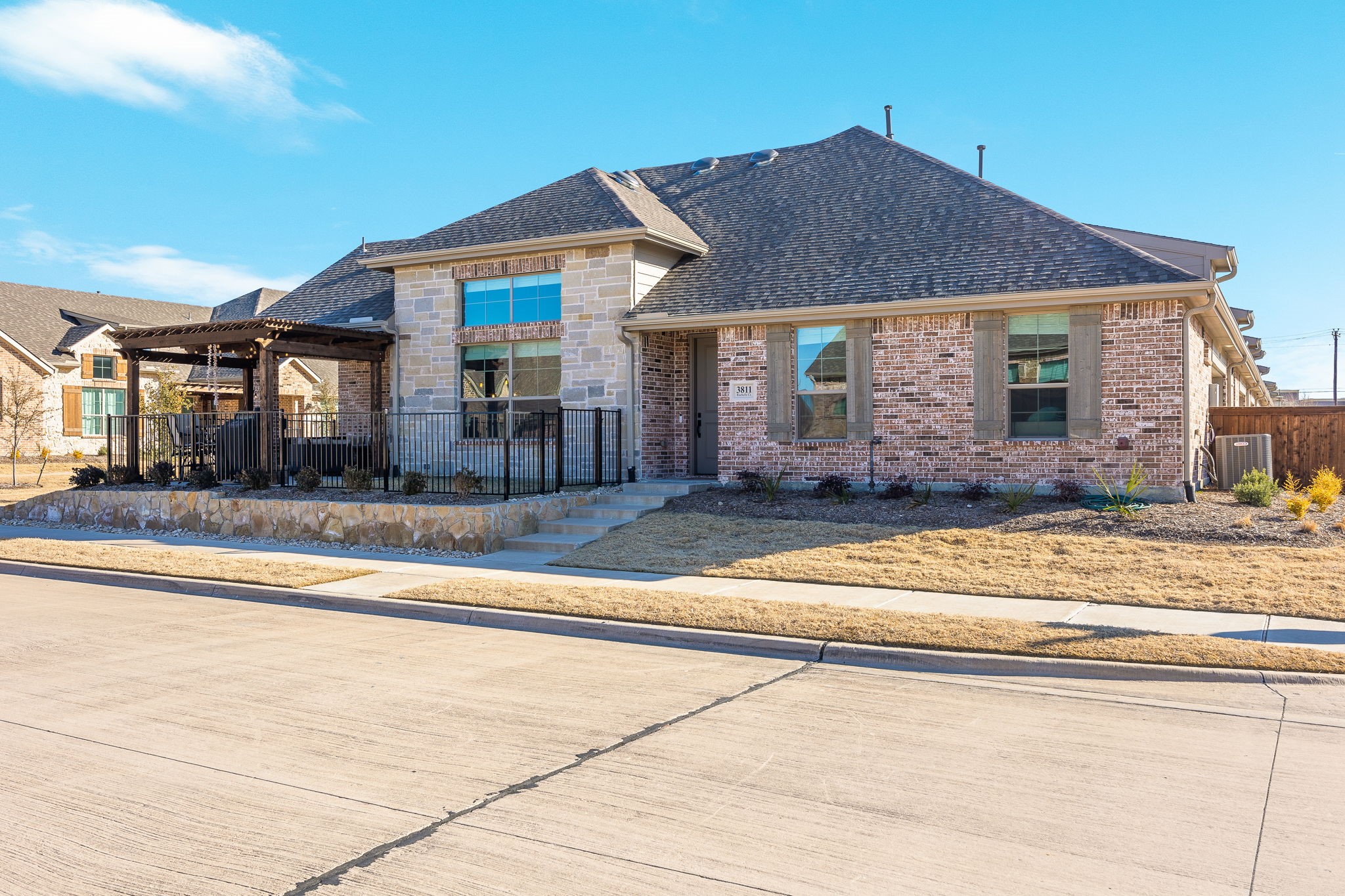 3811 Rochelle Court