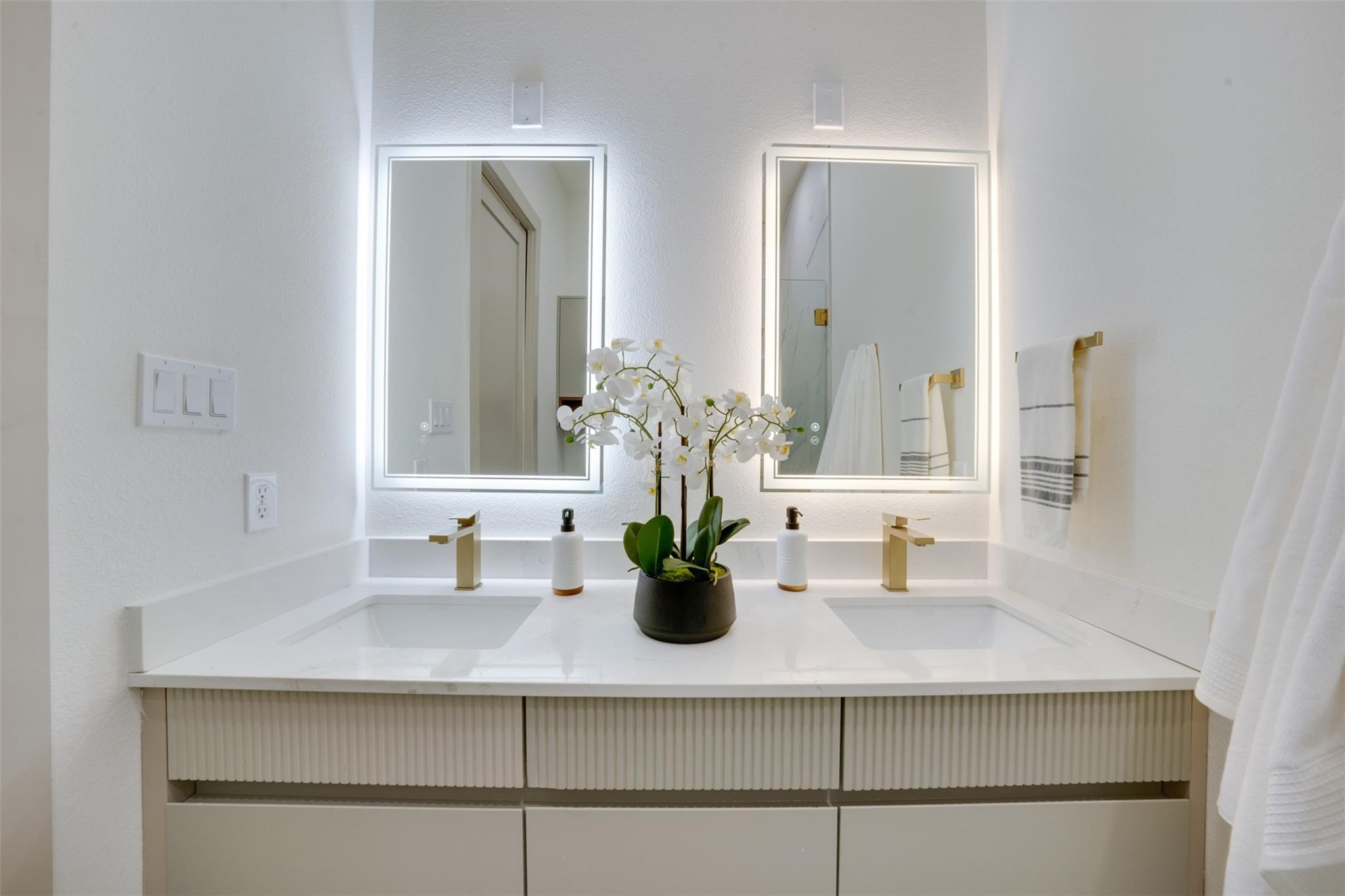 512 N Lancaster Street 9