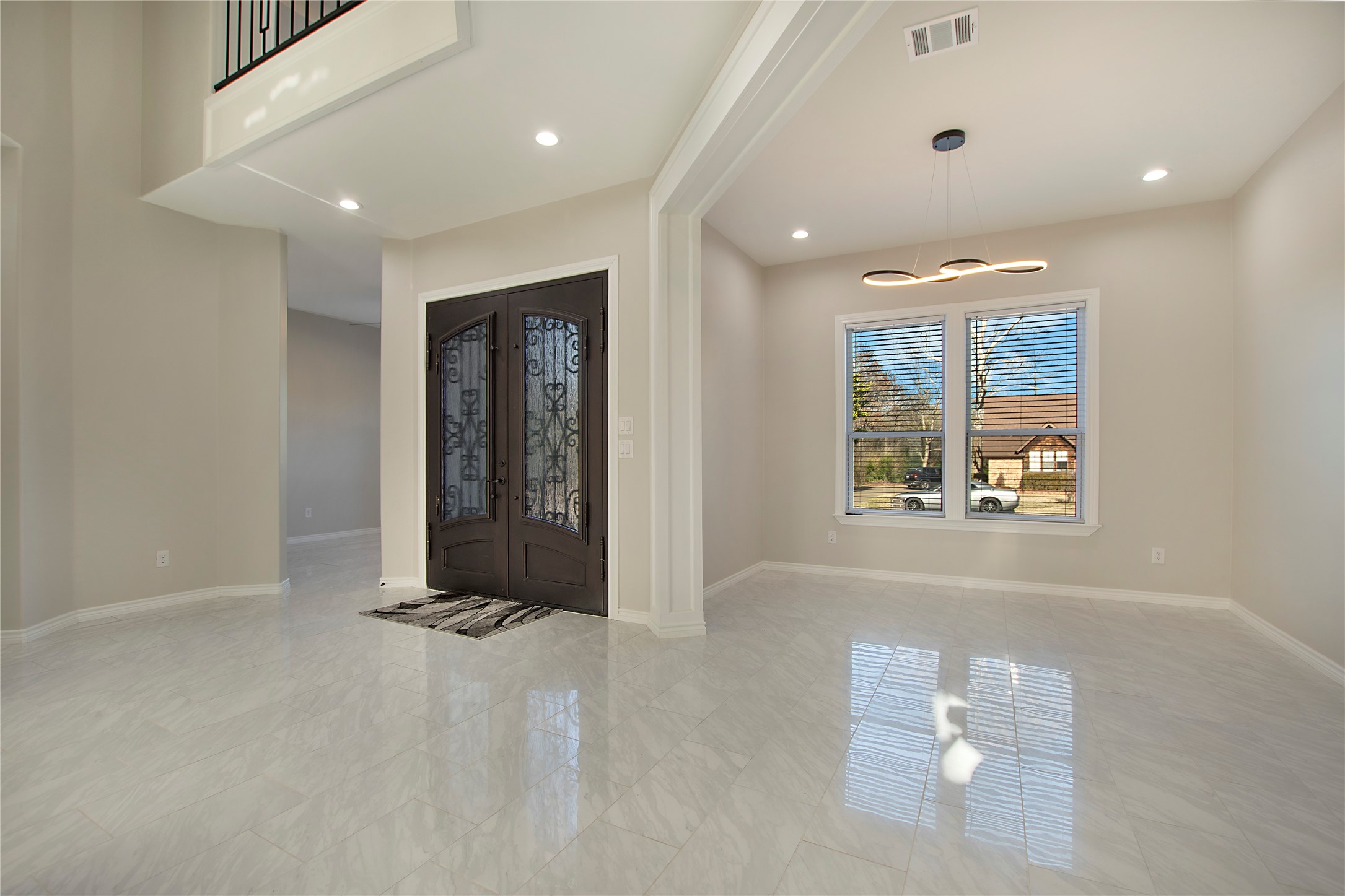 702 Linkcrest Drive