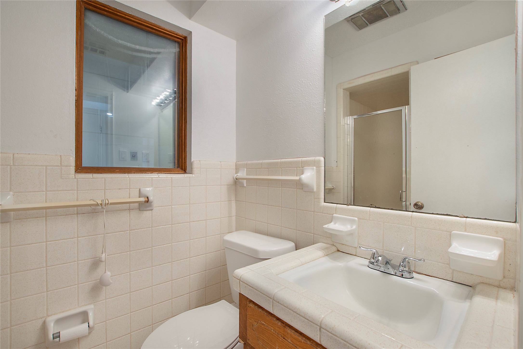 2114 Lansdowne Drive