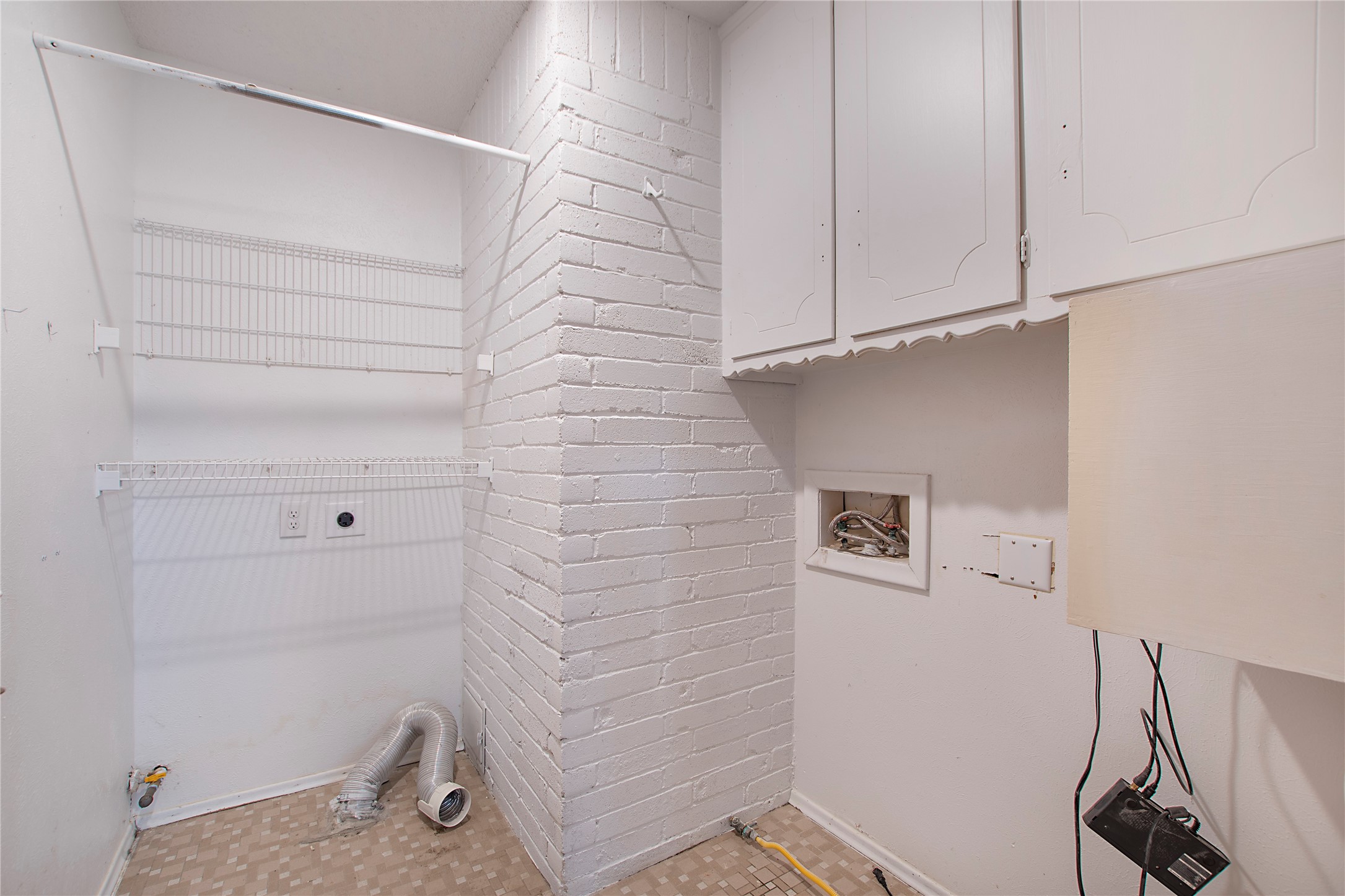 2114 Lansdowne Drive